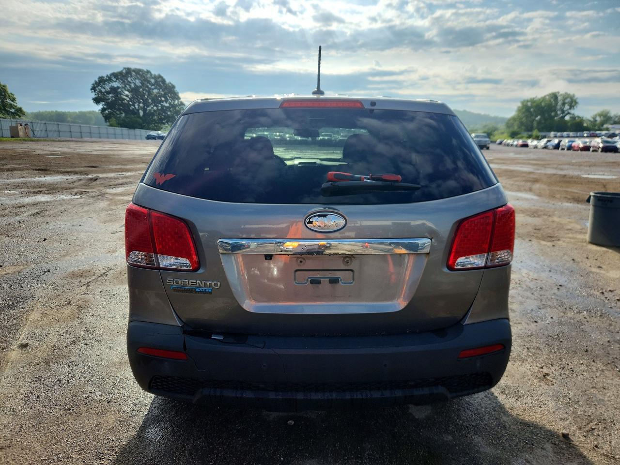2013 Kia Sorento Lx Серый vin: 5XYKT3A1XDG400124