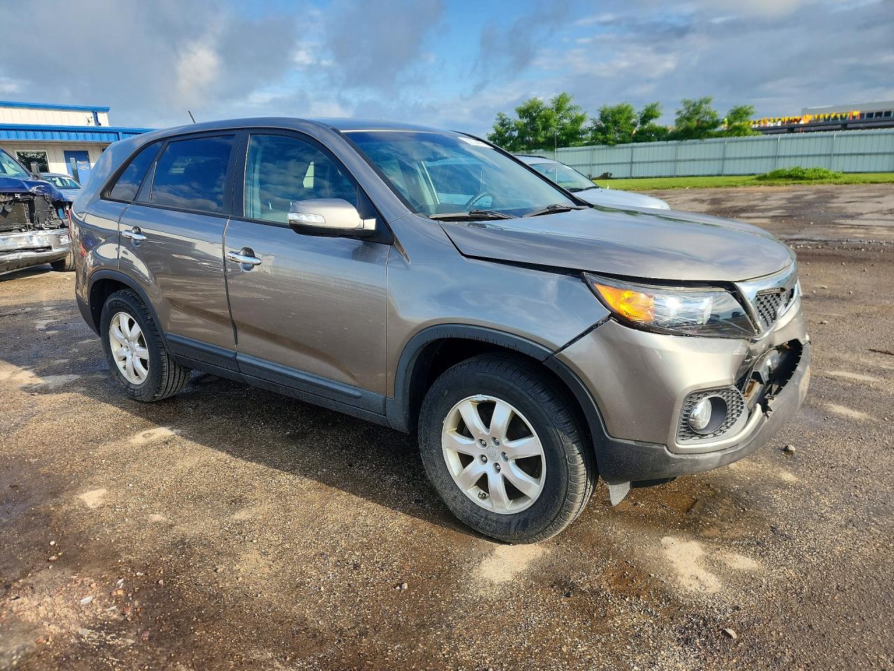 2013 Kia Sorento Lx Серый vin: 5XYKT3A1XDG400124