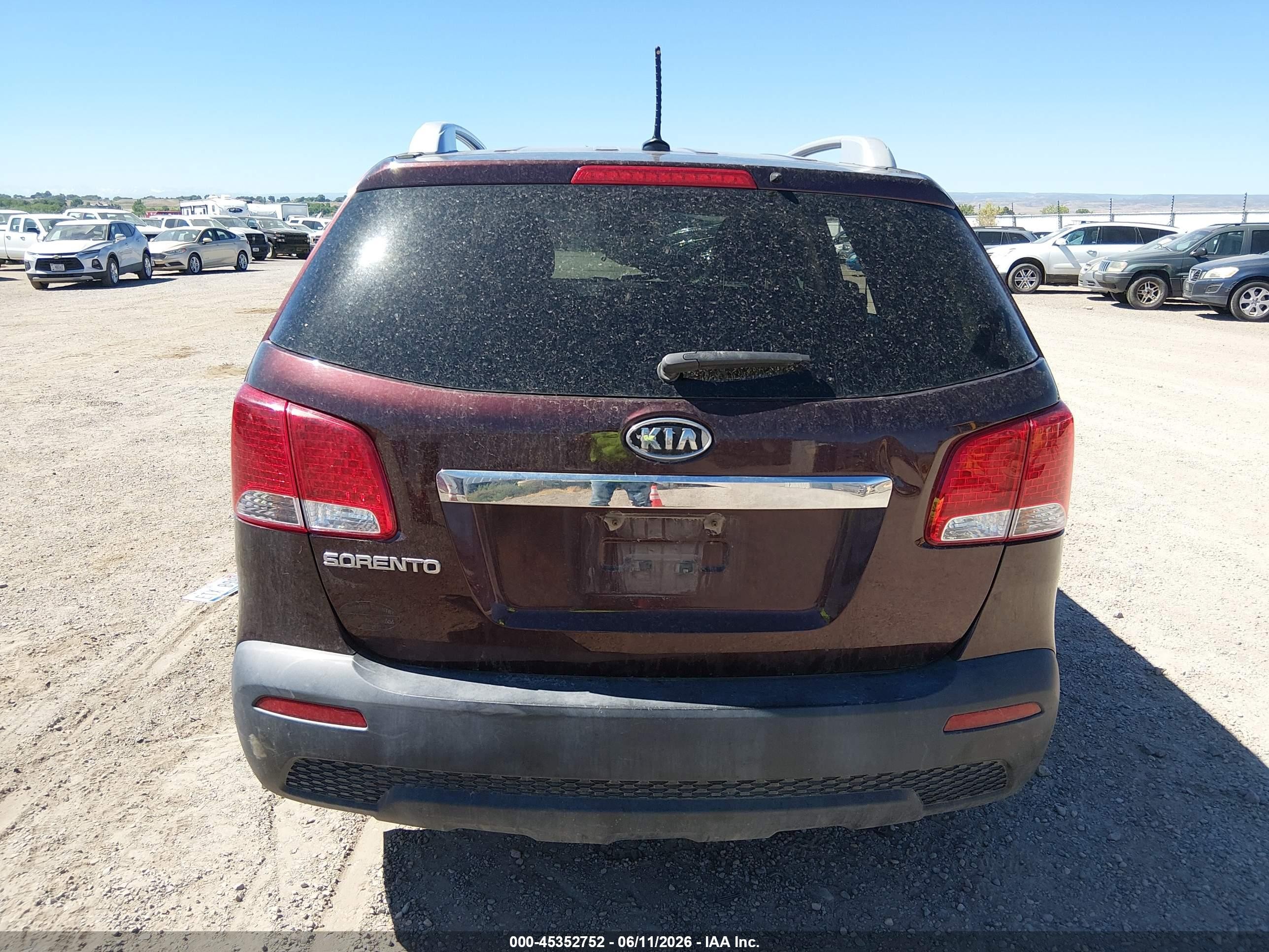 2012 Kia Sorento Lx V6 Purple vin: 5XYKT3A29CG246366
