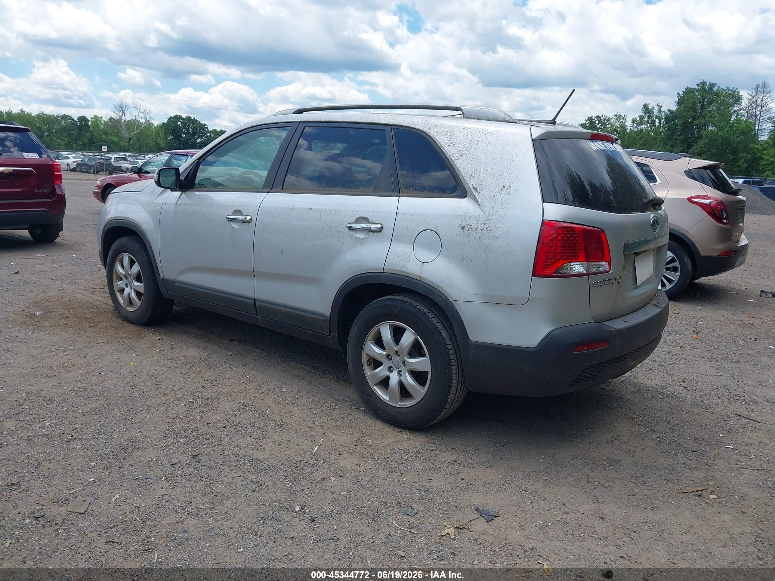 2012 Kia Sorento Lx Silver vin: 5XYKT3A60CG224856