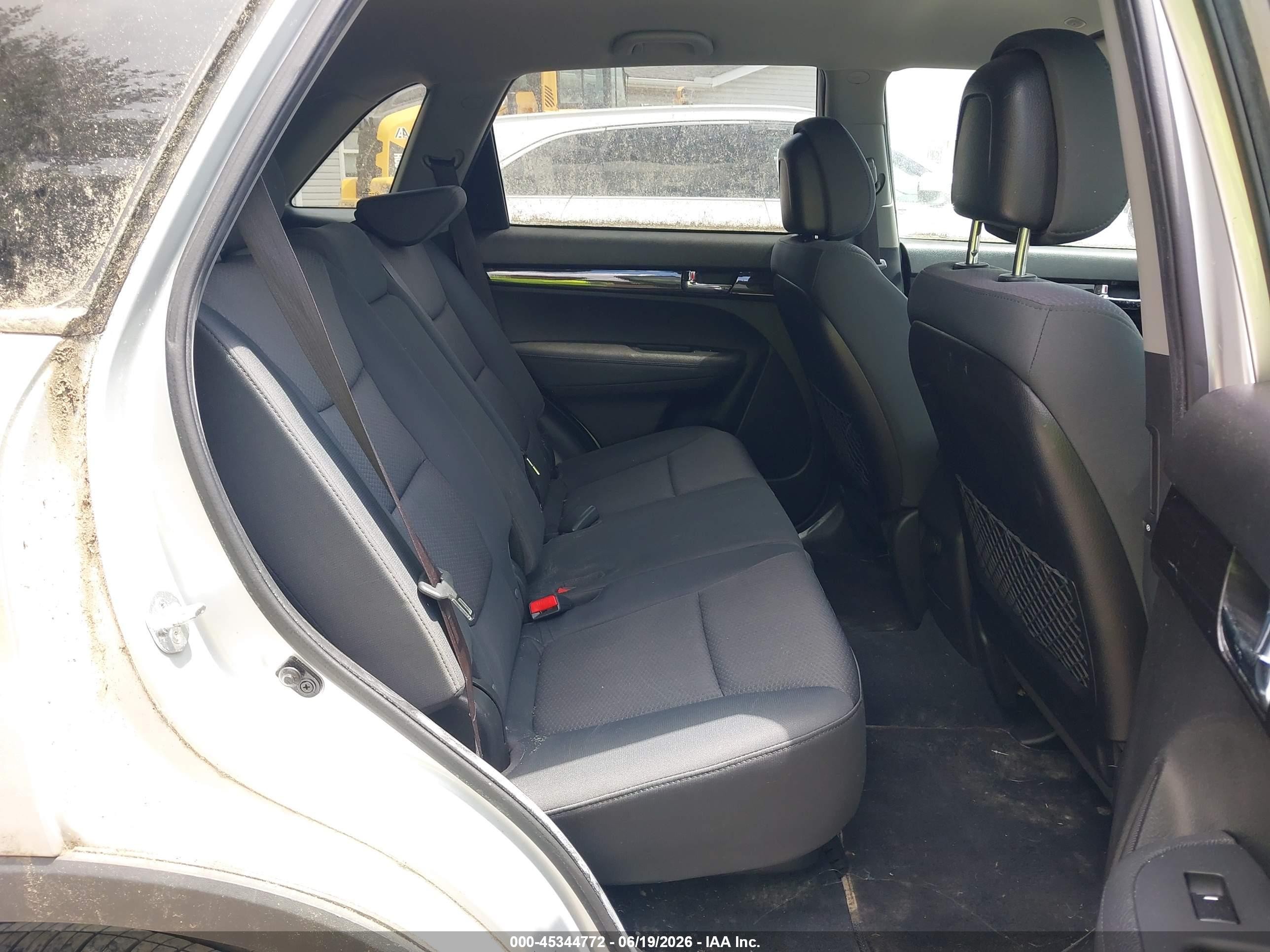 2012 Kia Sorento Lx Silver vin: 5XYKT3A60CG224856