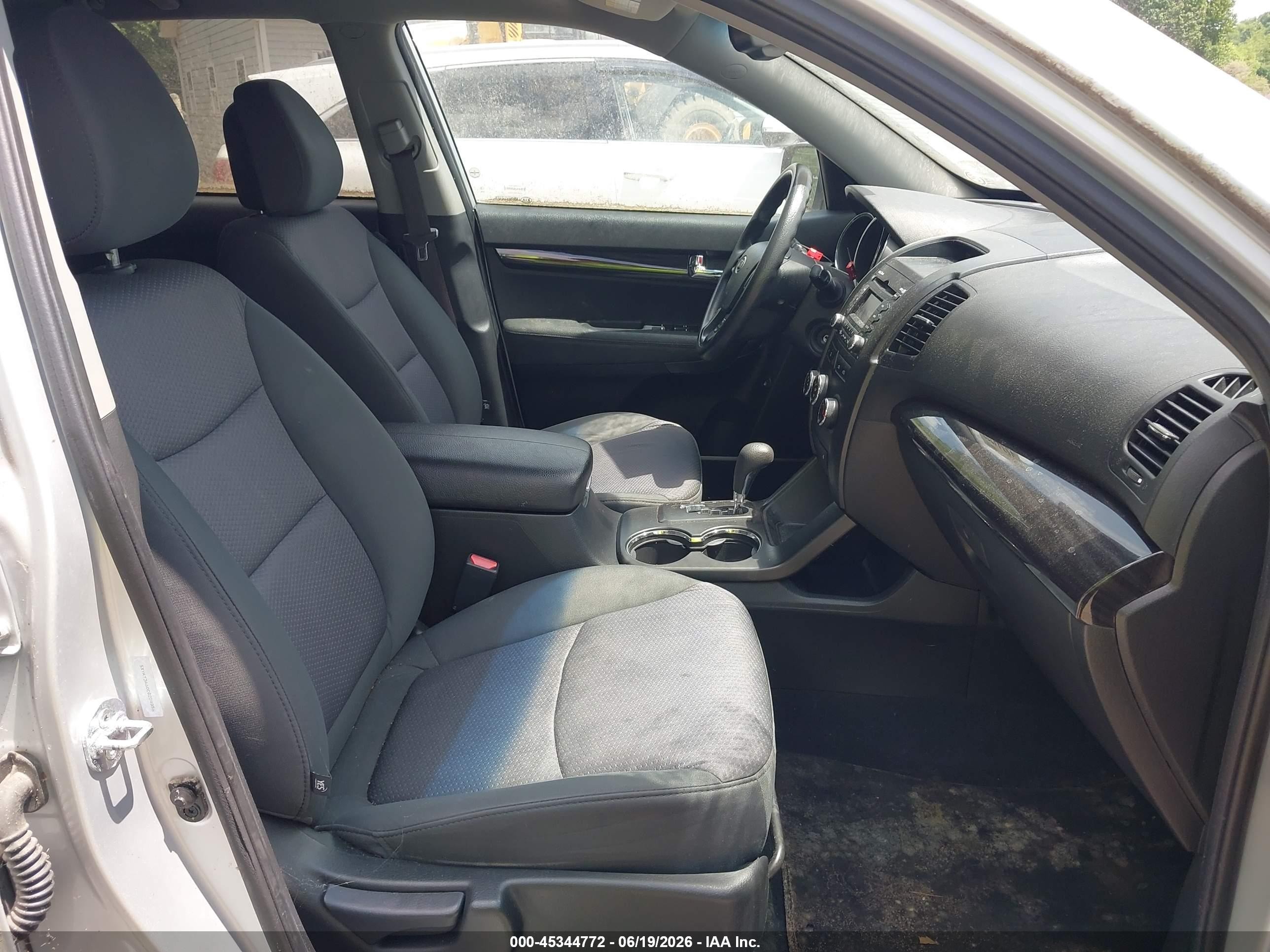 2012 Kia Sorento Lx Silver vin: 5XYKT3A60CG224856