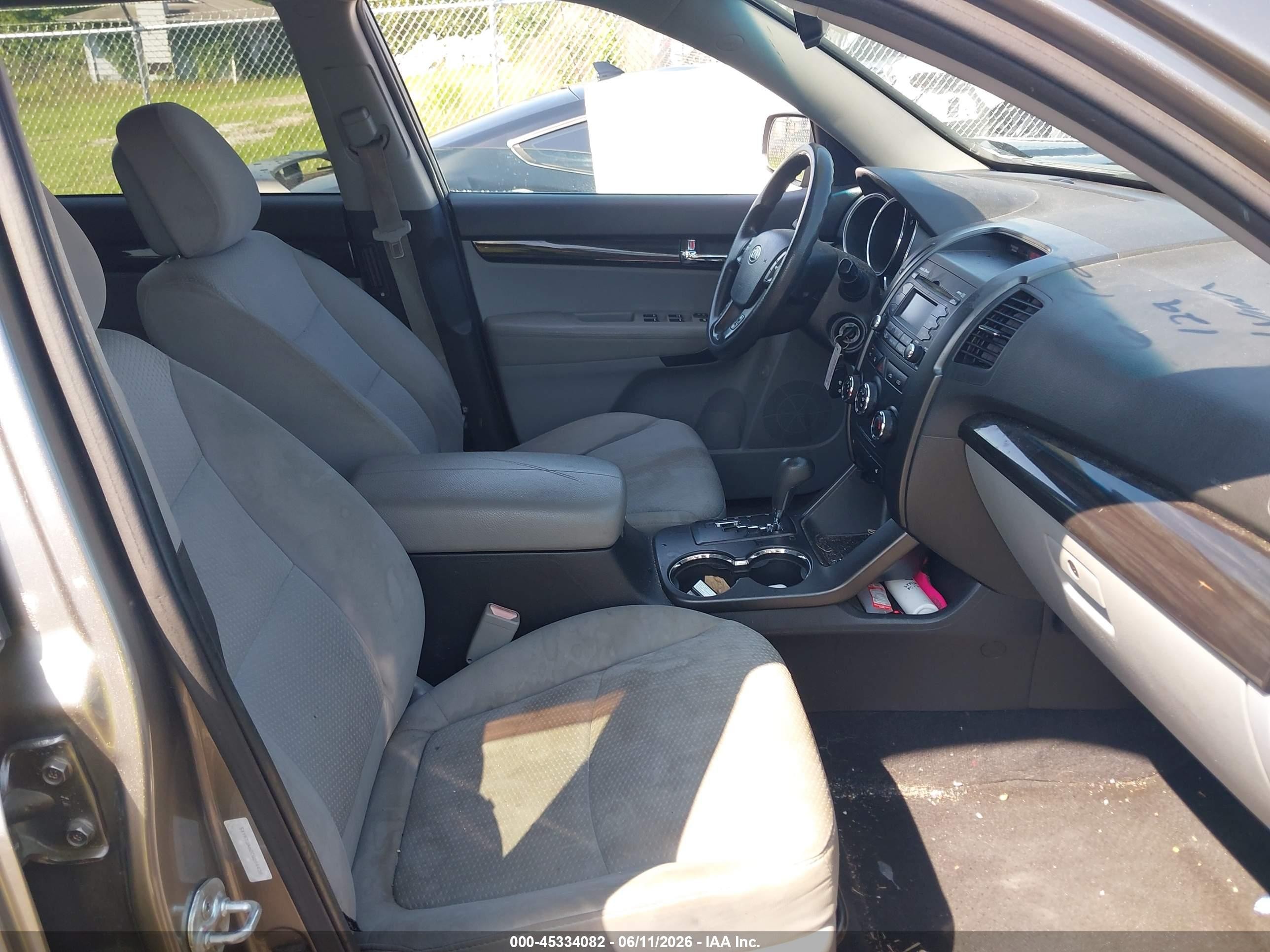 2012 Kia Sorento Lx Gray vin: 5XYKT3A60CG254438