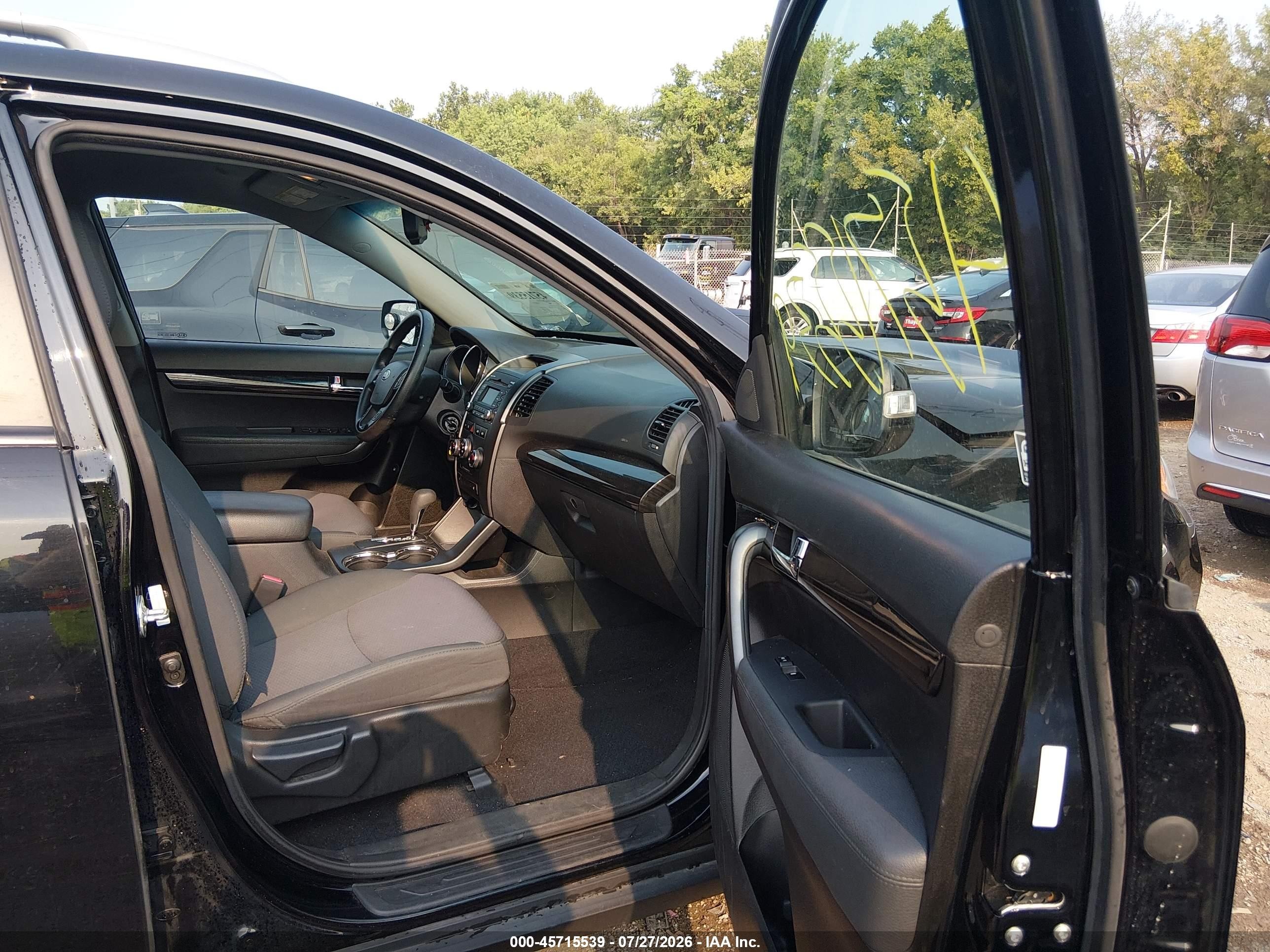 2012 Kia Sorento Lx Черный vin: 5XYKT3A60CG303475
