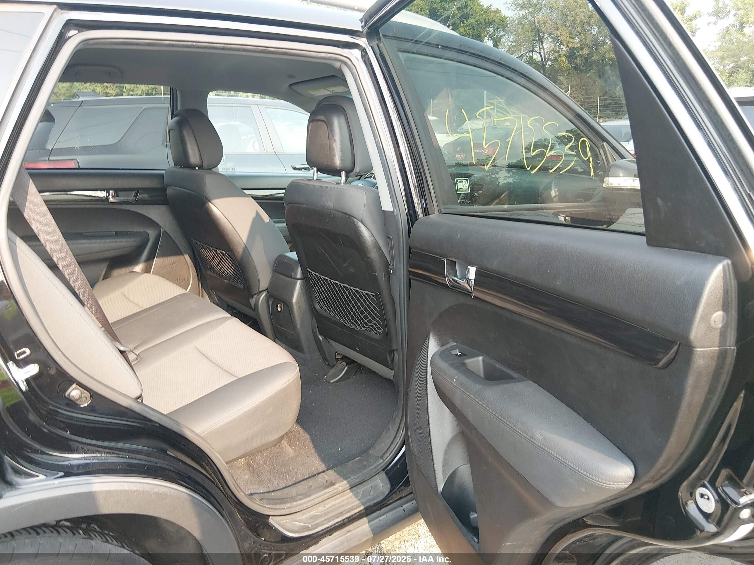2012 Kia Sorento Lx Черный vin: 5XYKT3A60CG303475