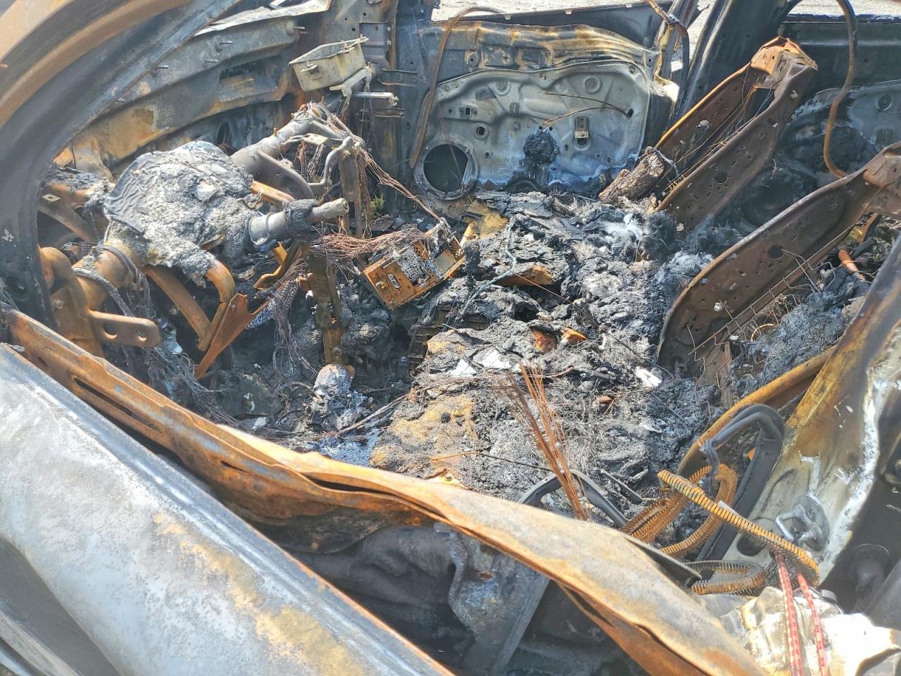 2012 Kia Sorento Lx Burn vin: 5XYKT3A60CG309048