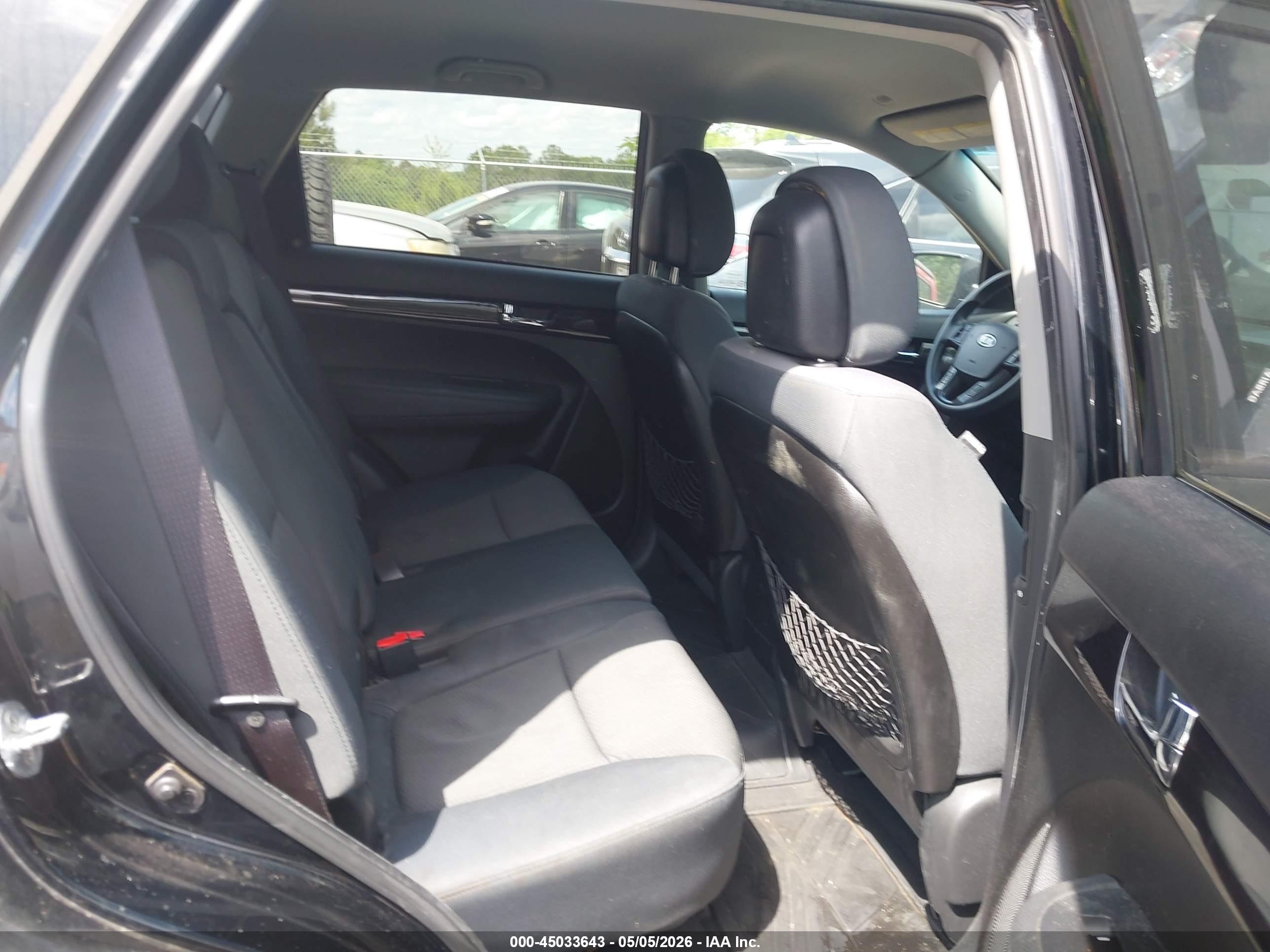 2013 Kia Sorento Lx Black vin: 5XYKT3A60DG404730