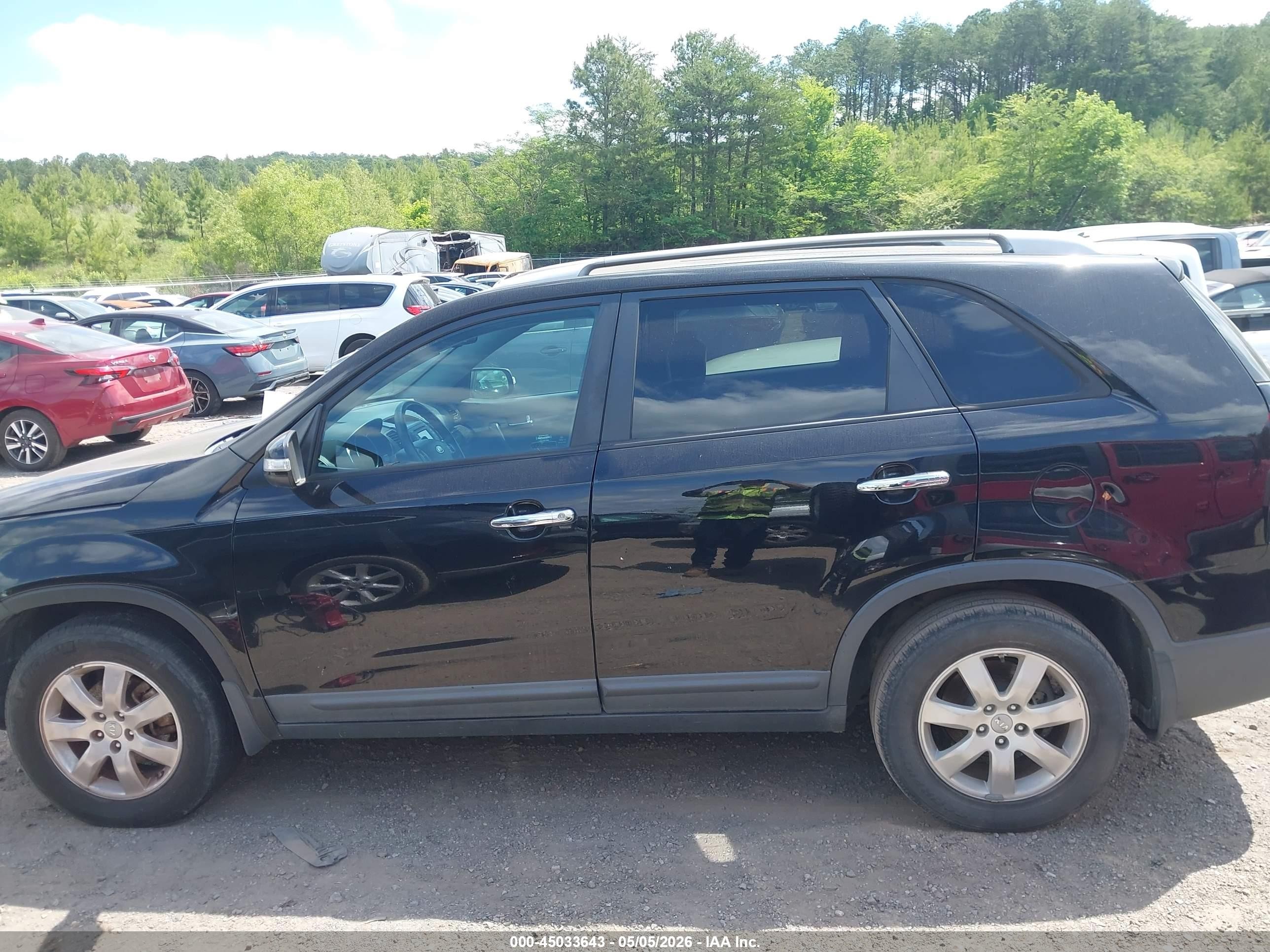 2013 Kia Sorento Lx Black vin: 5XYKT3A60DG404730