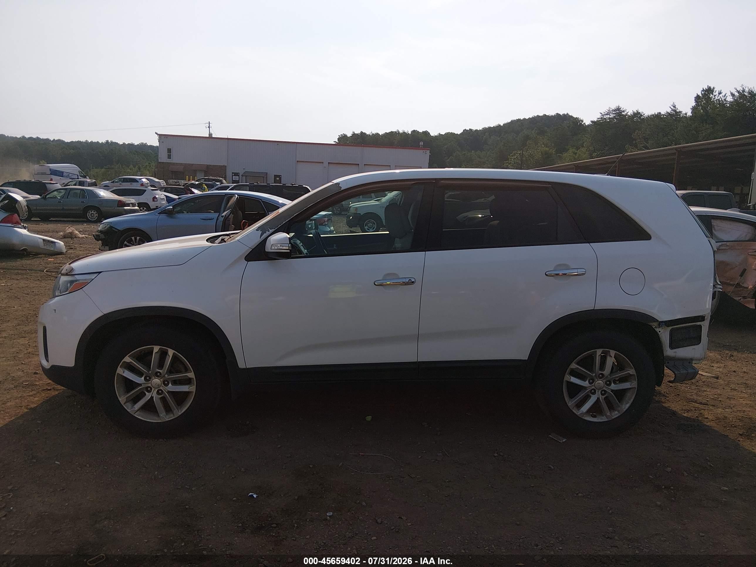2014 Kia Sorento Lx White vin: 5XYKT3A60EG461253