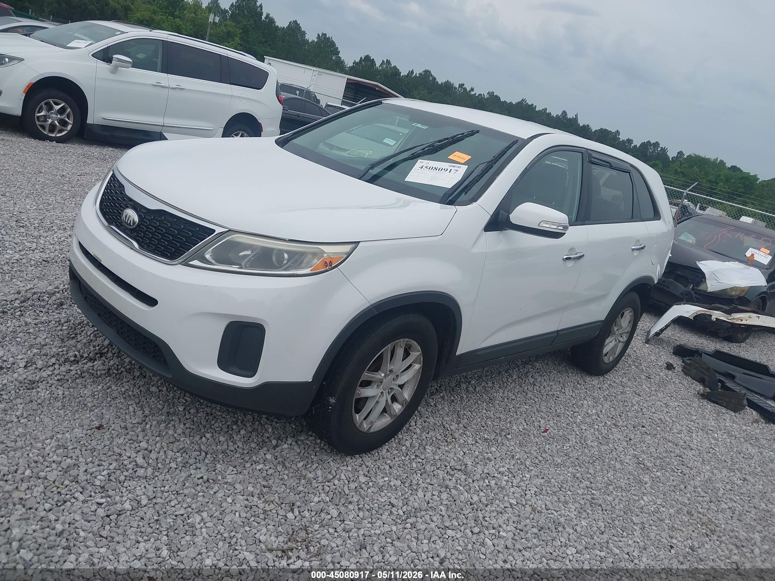 2014 Kia Sorento Lx White vin: 5XYKT3A60EG463553