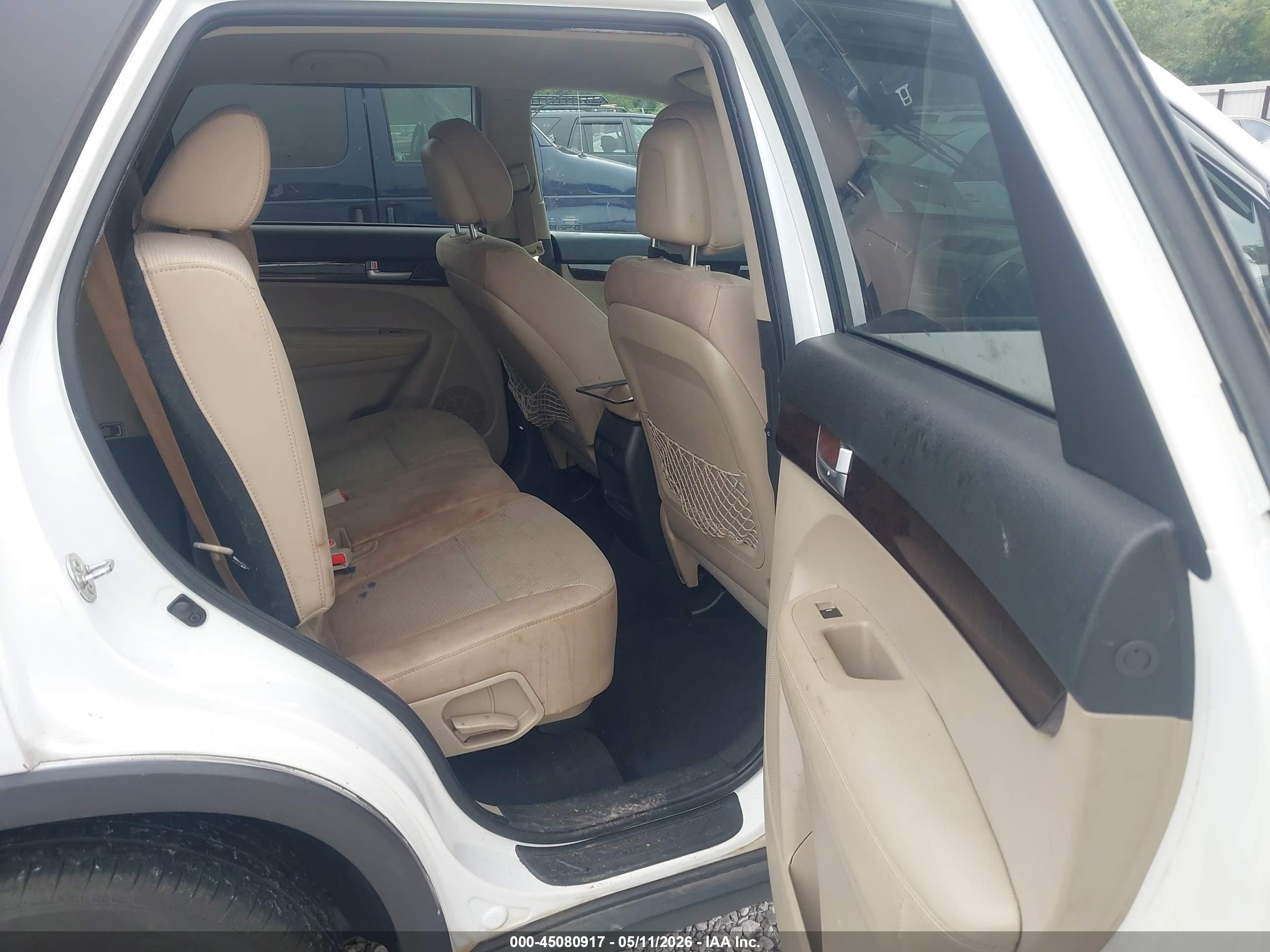 2014 Kia Sorento Lx White vin: 5XYKT3A60EG463553
