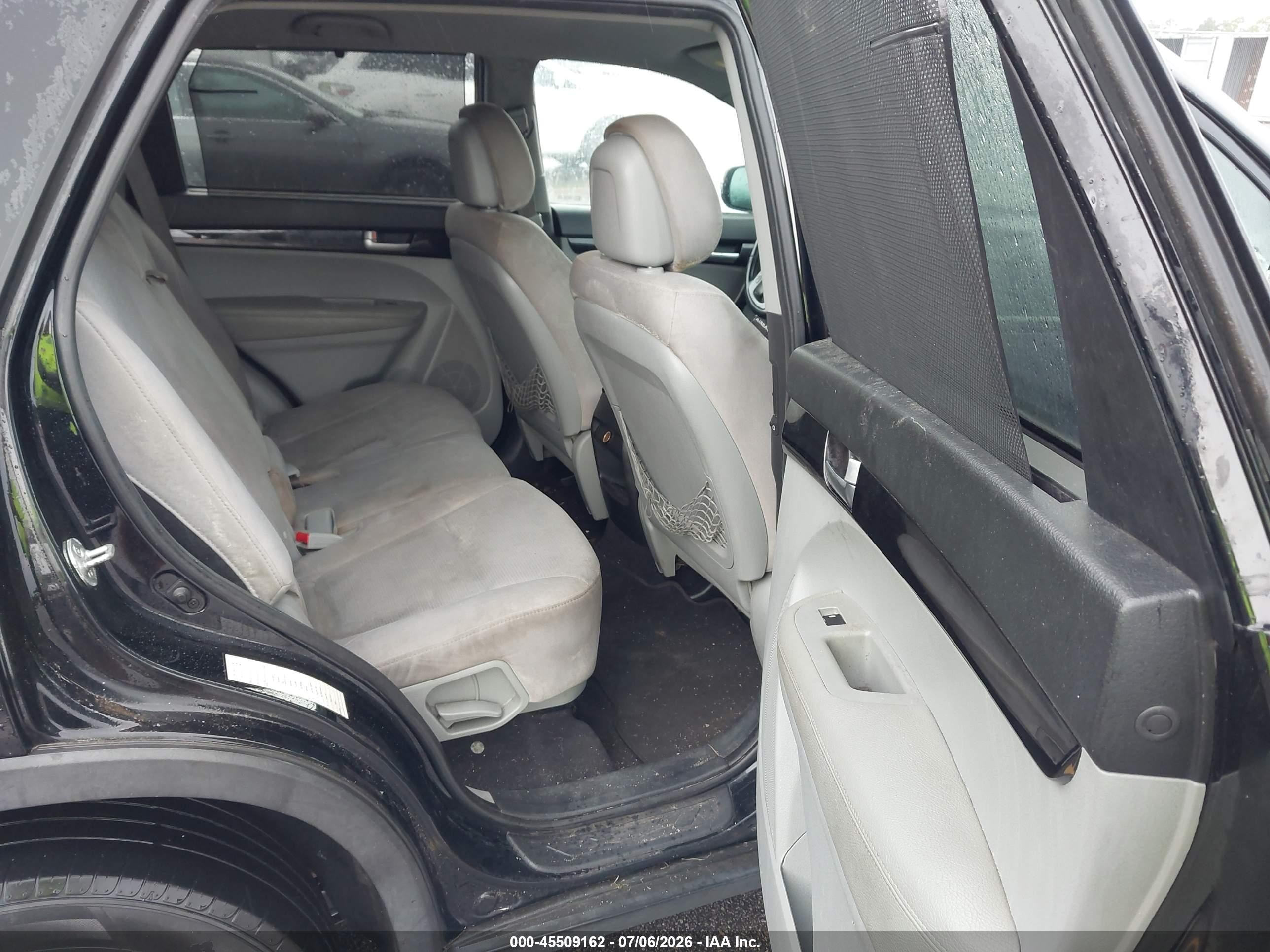 2014 Kia Sorento Lx Black vin: 5XYKT3A60EG499730