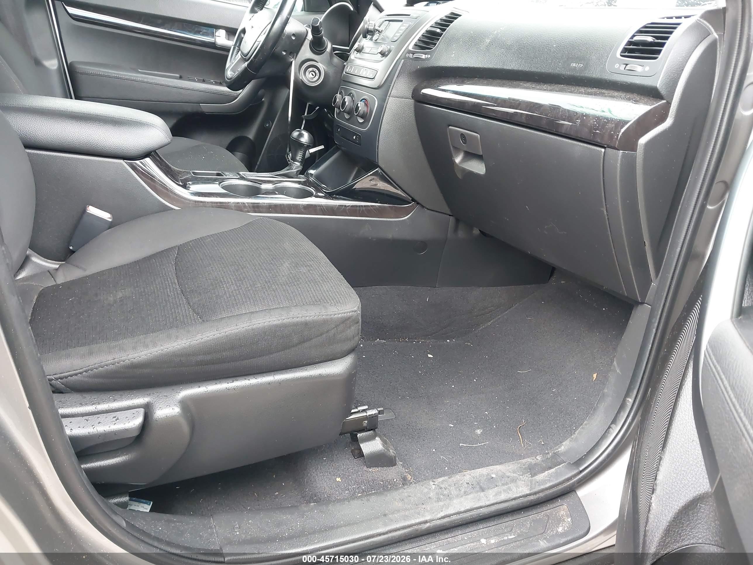 2015 Kia Sorento Lx Gray vin: 5XYKT3A60FG557594
