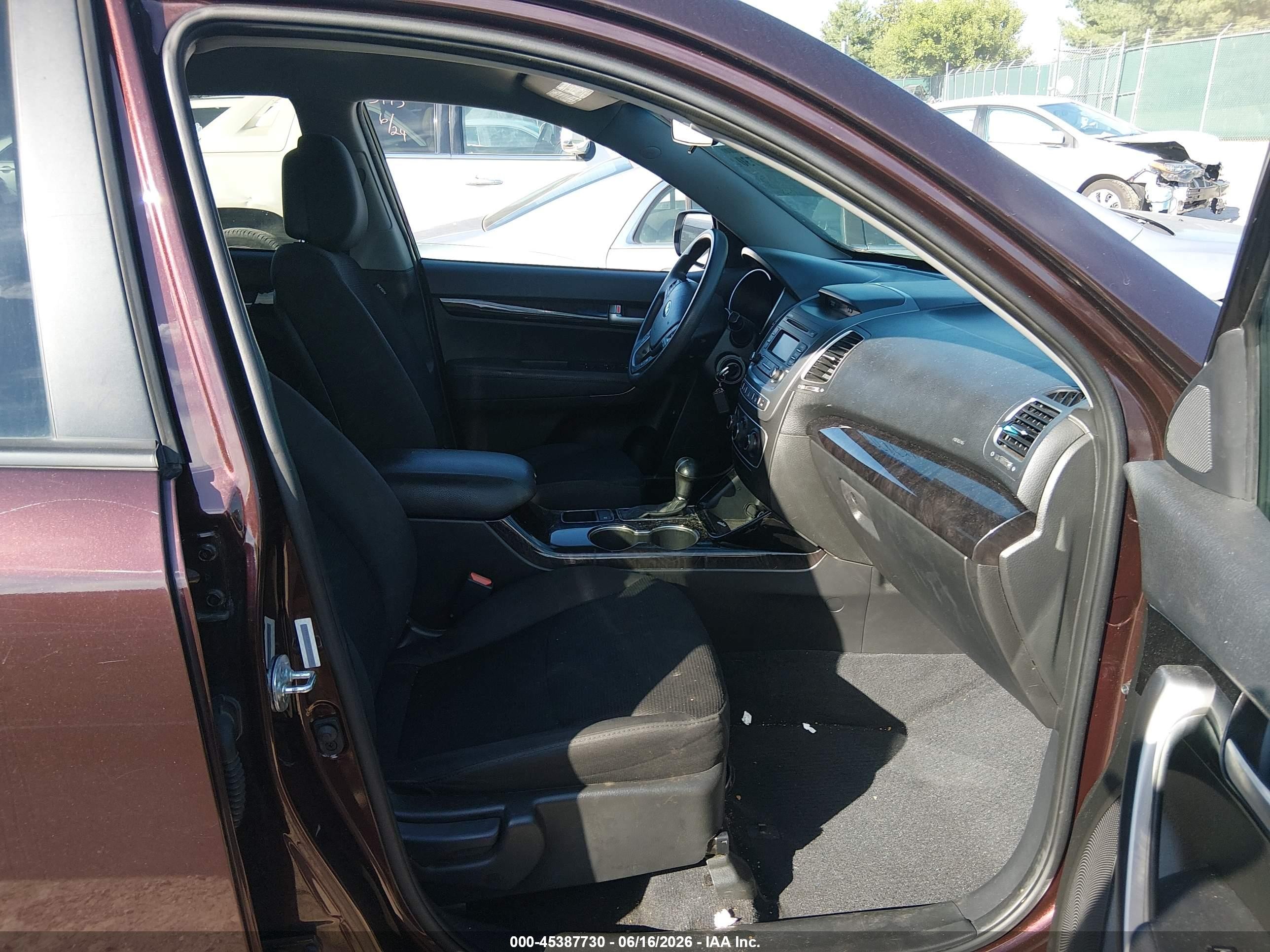 2015 Kia Sorento Lx Maroon vin: 5XYKT3A60FG629362