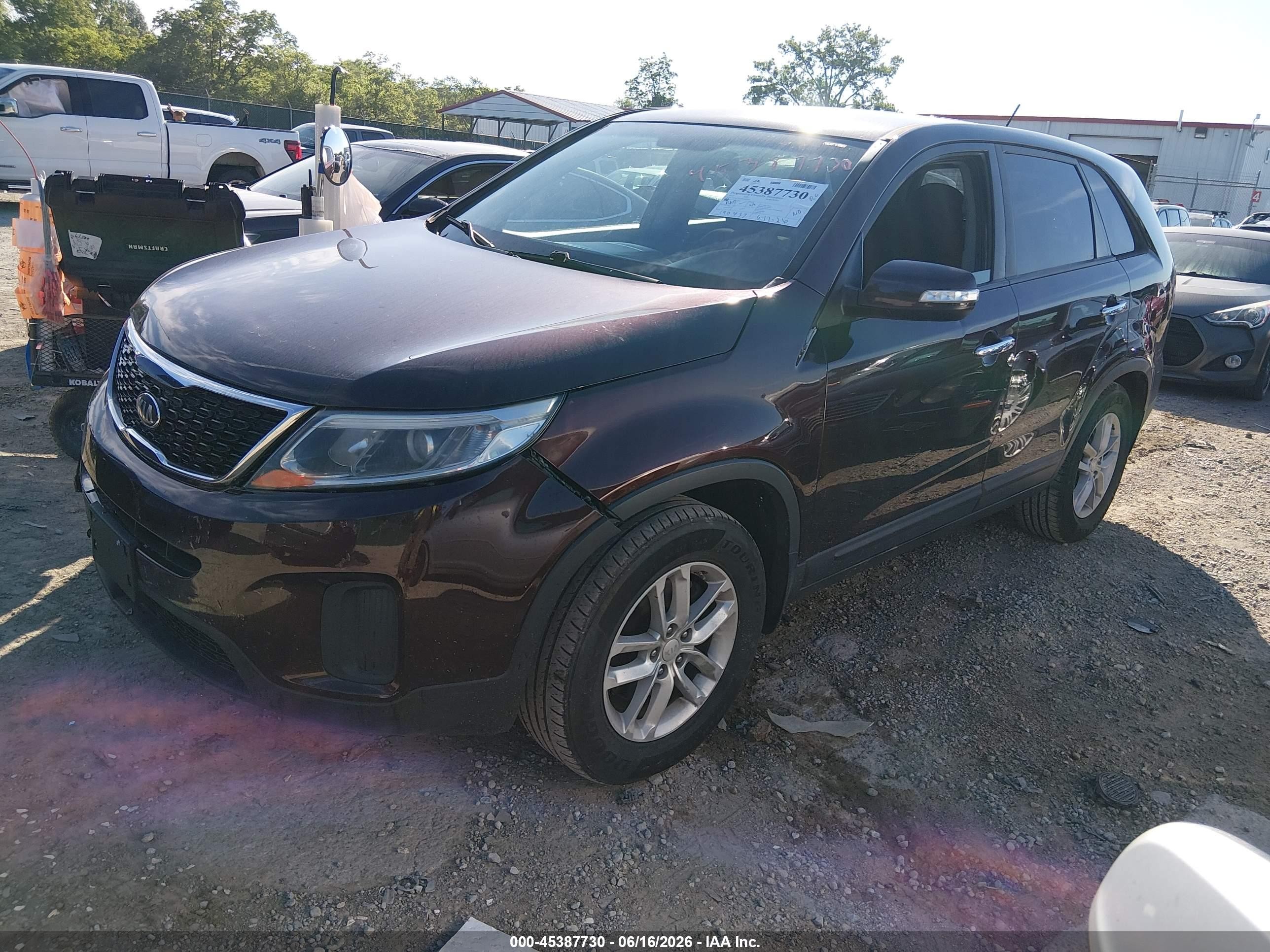 2015 Kia Sorento Lx Maroon vin: 5XYKT3A60FG629362