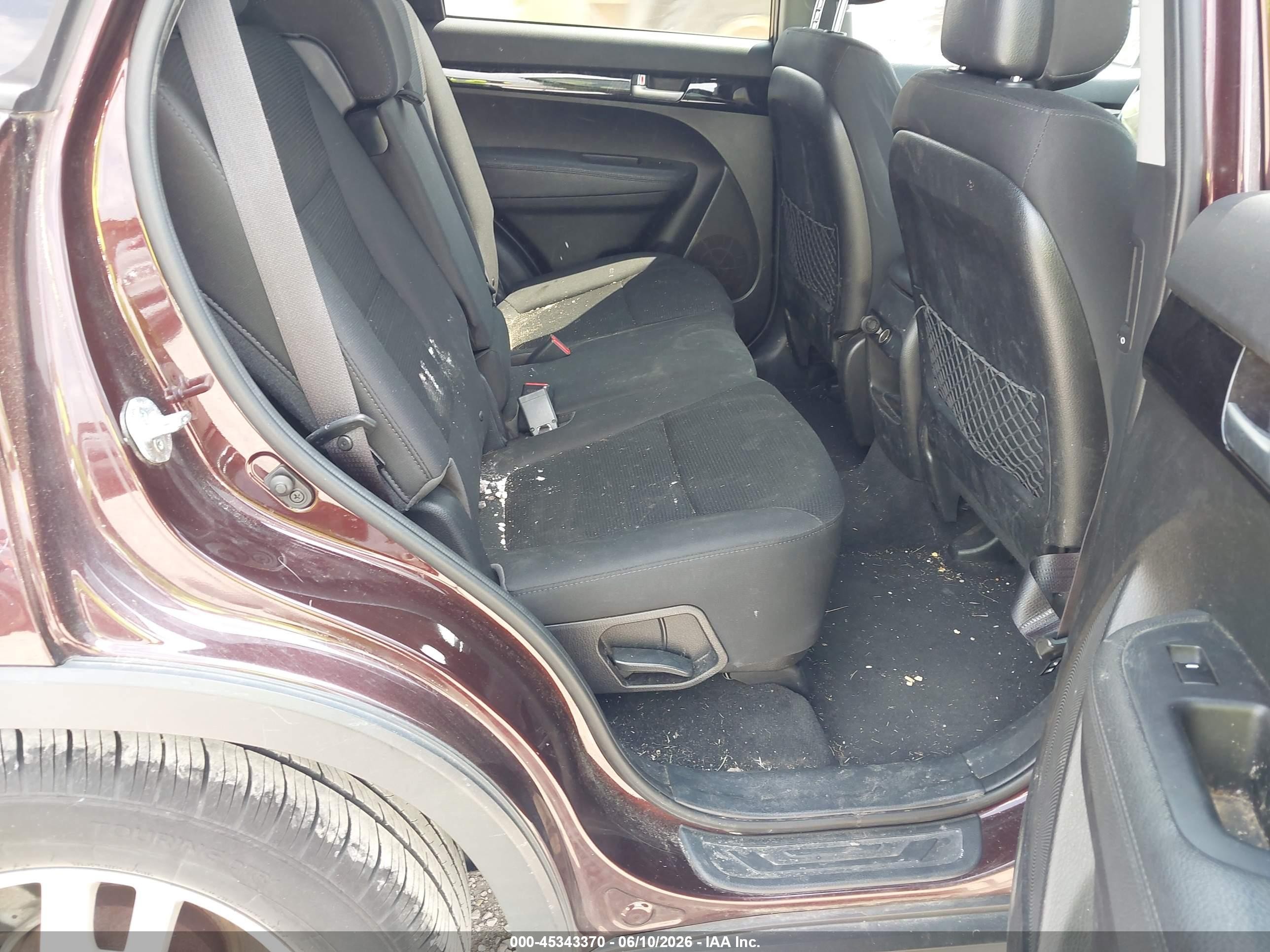 2015 Kia Sorento Lx Burgundy vin: 5XYKT3A60FG643827