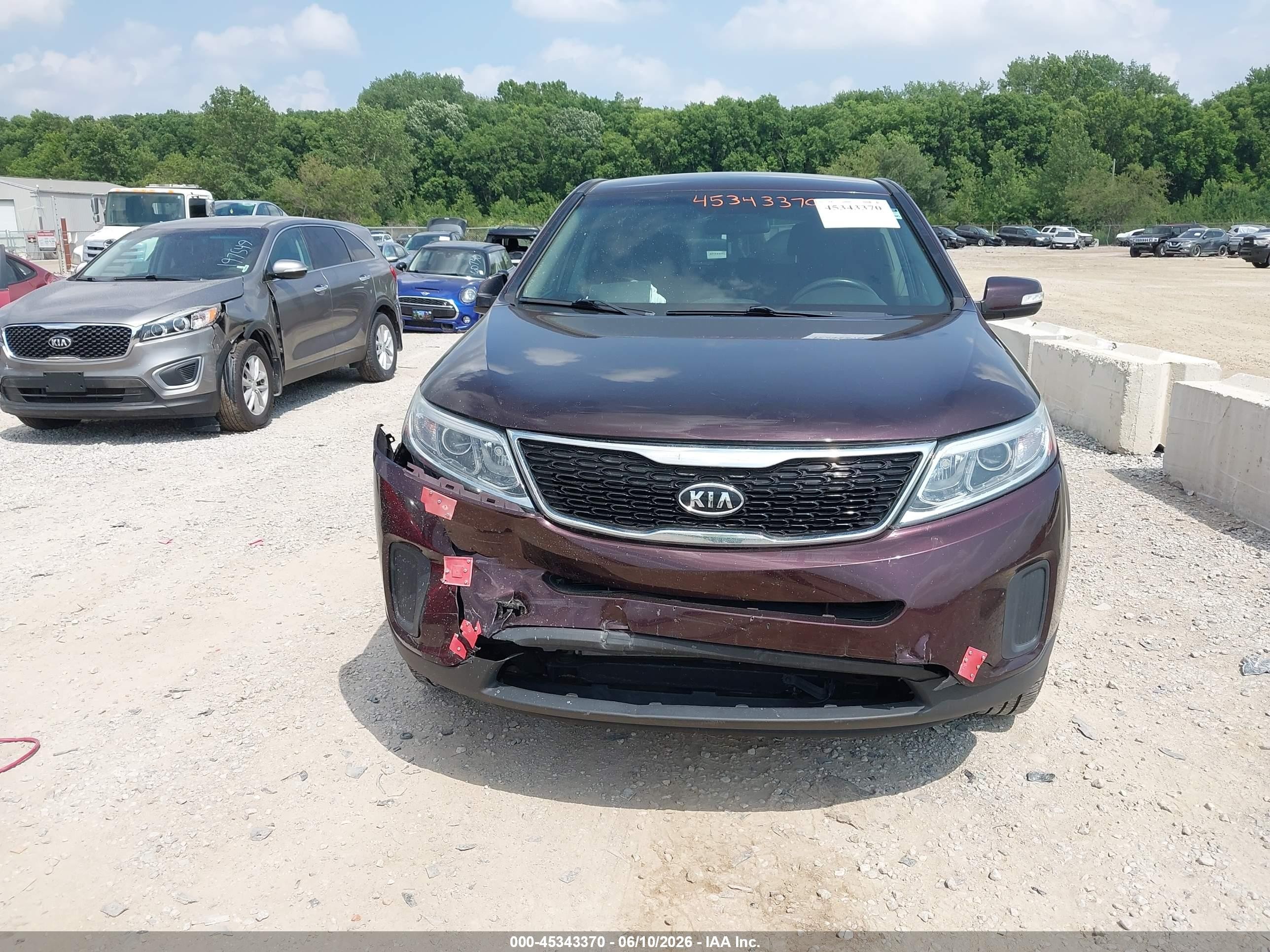 2015 Kia Sorento Lx Burgundy vin: 5XYKT3A60FG643827