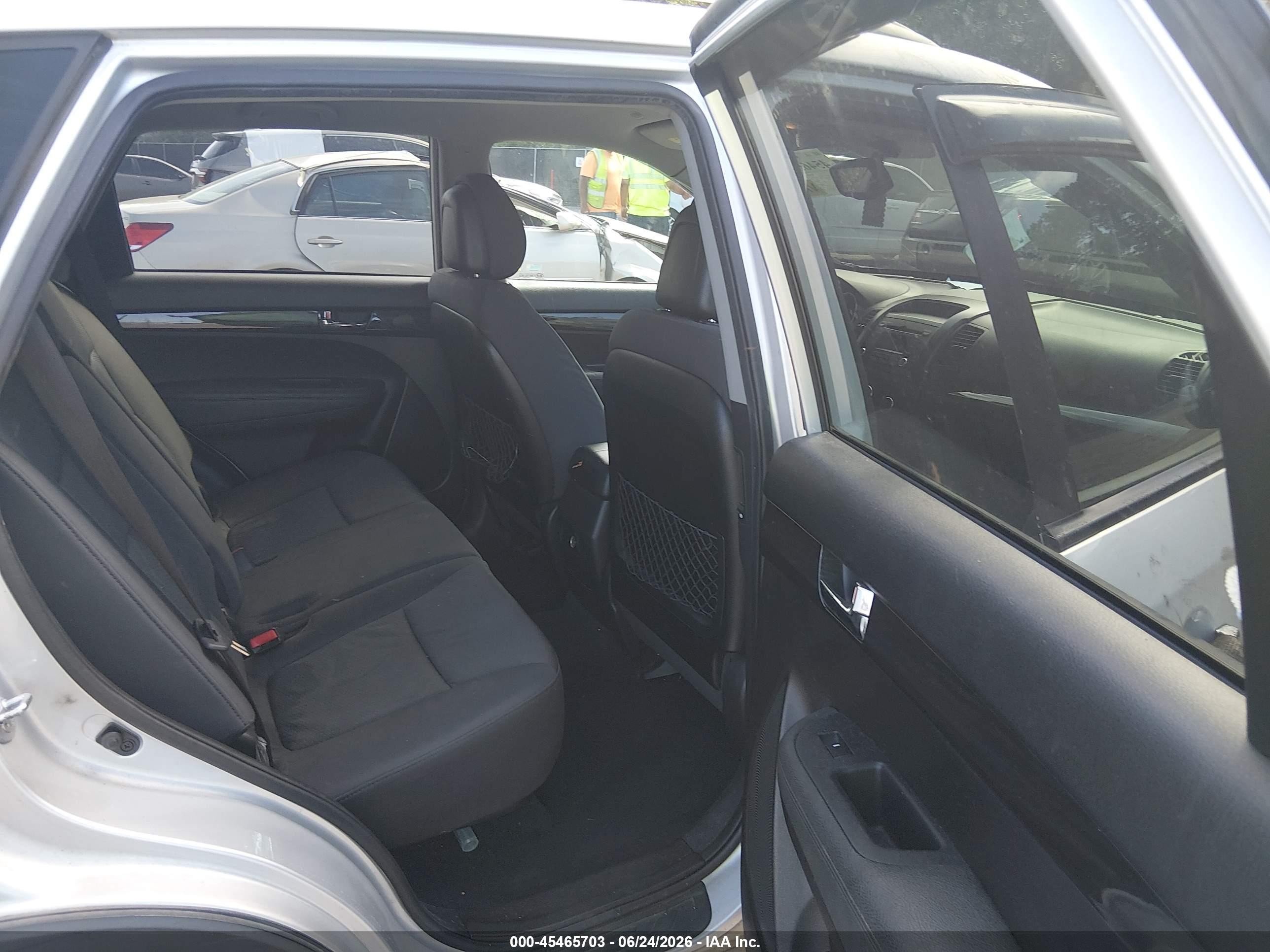 2012 Kia Sorento Lx Silver vin: 5XYKT3A61CG205202