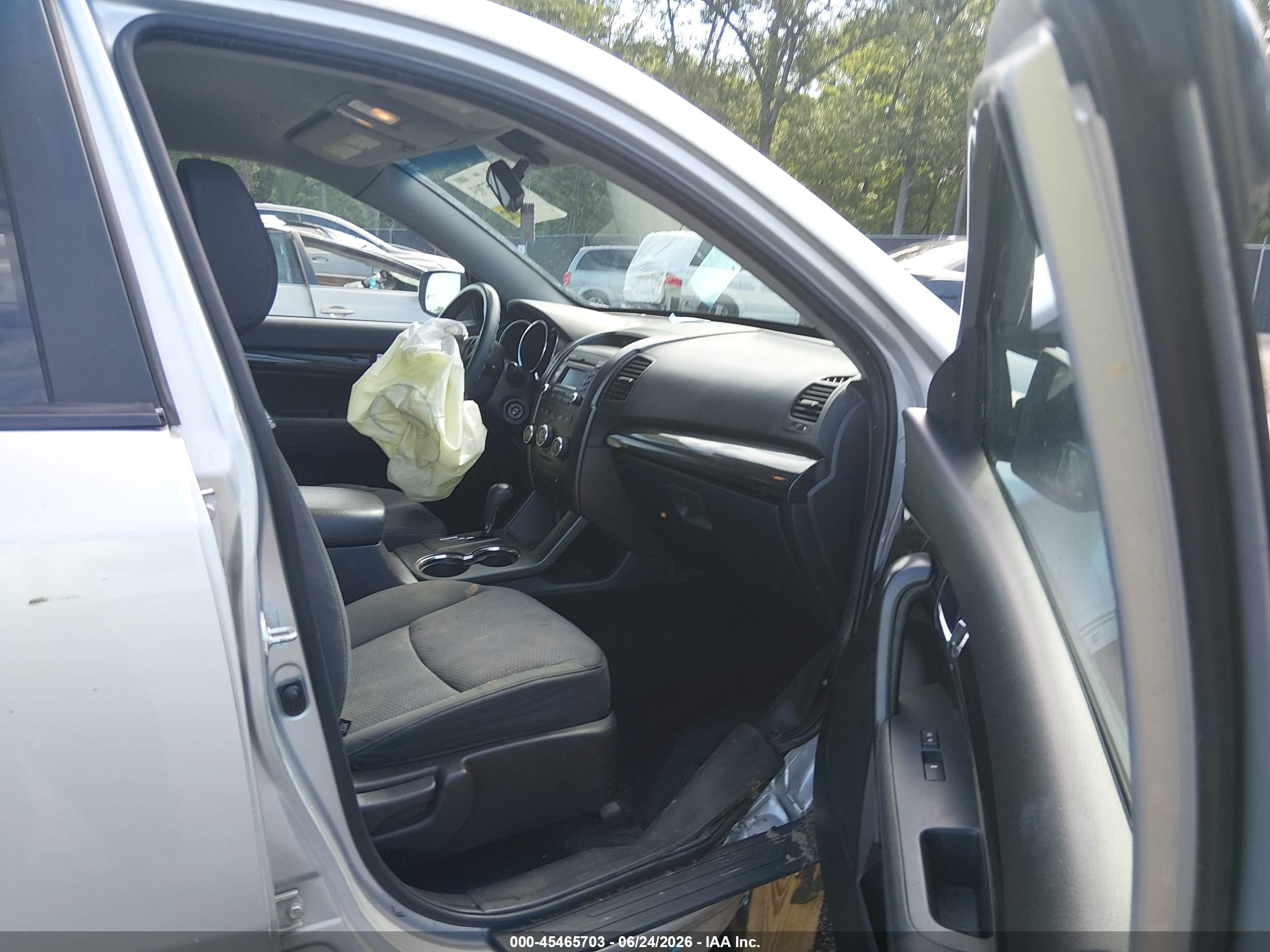 2012 Kia Sorento Lx Silver vin: 5XYKT3A61CG205202