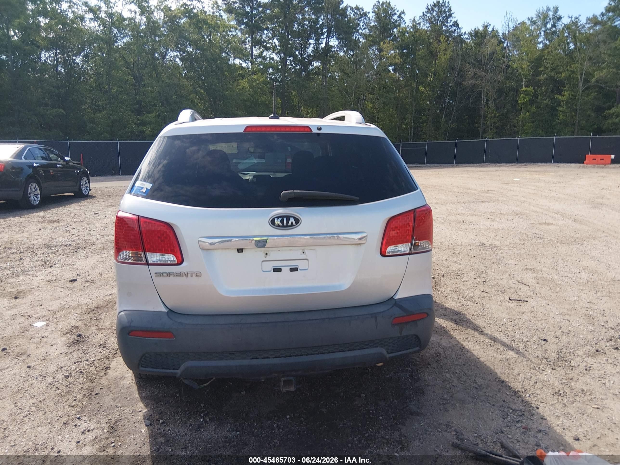 2012 Kia Sorento Lx Silver vin: 5XYKT3A61CG205202