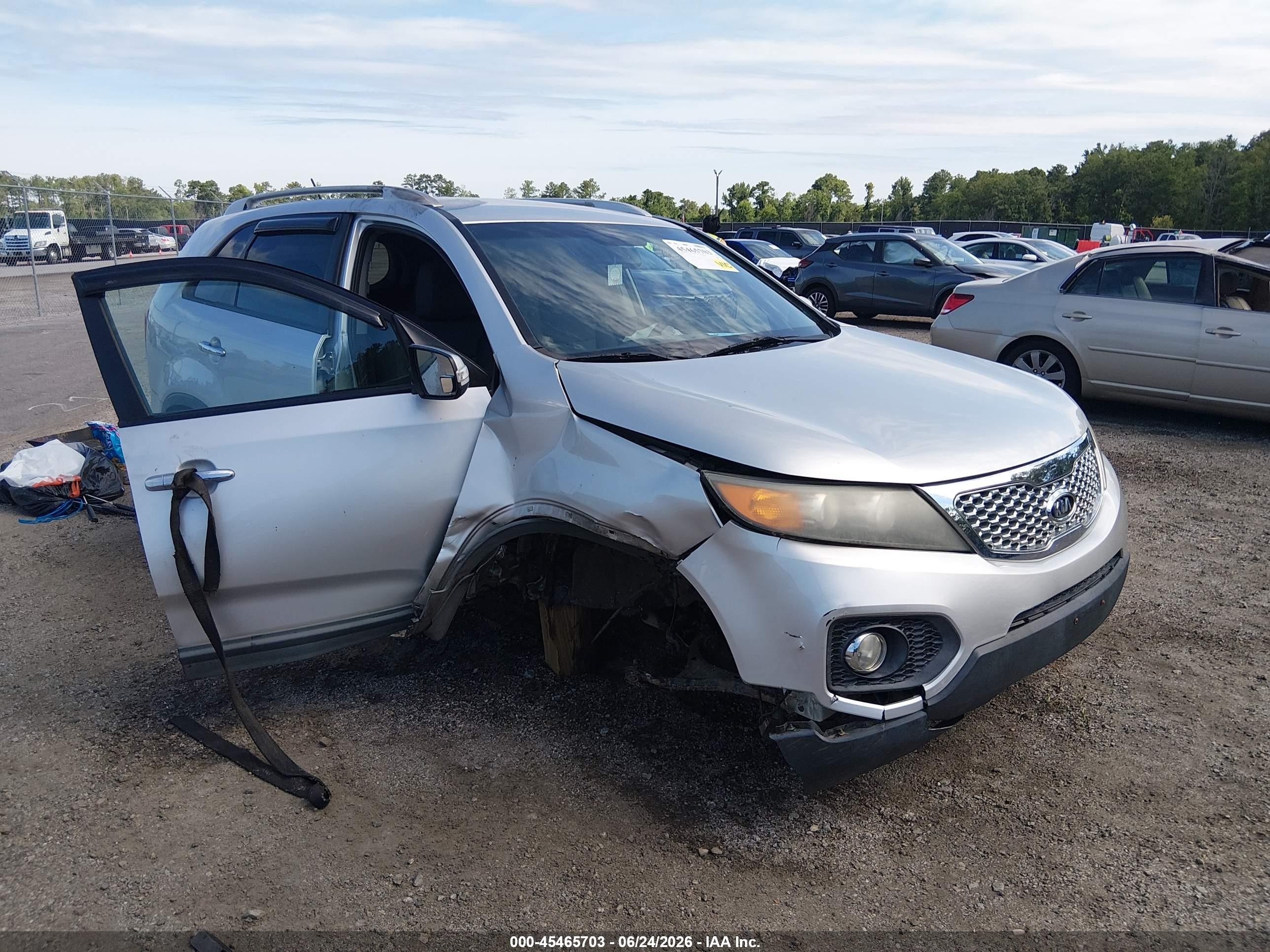 2012 Kia Sorento Lx Silver vin: 5XYKT3A61CG205202