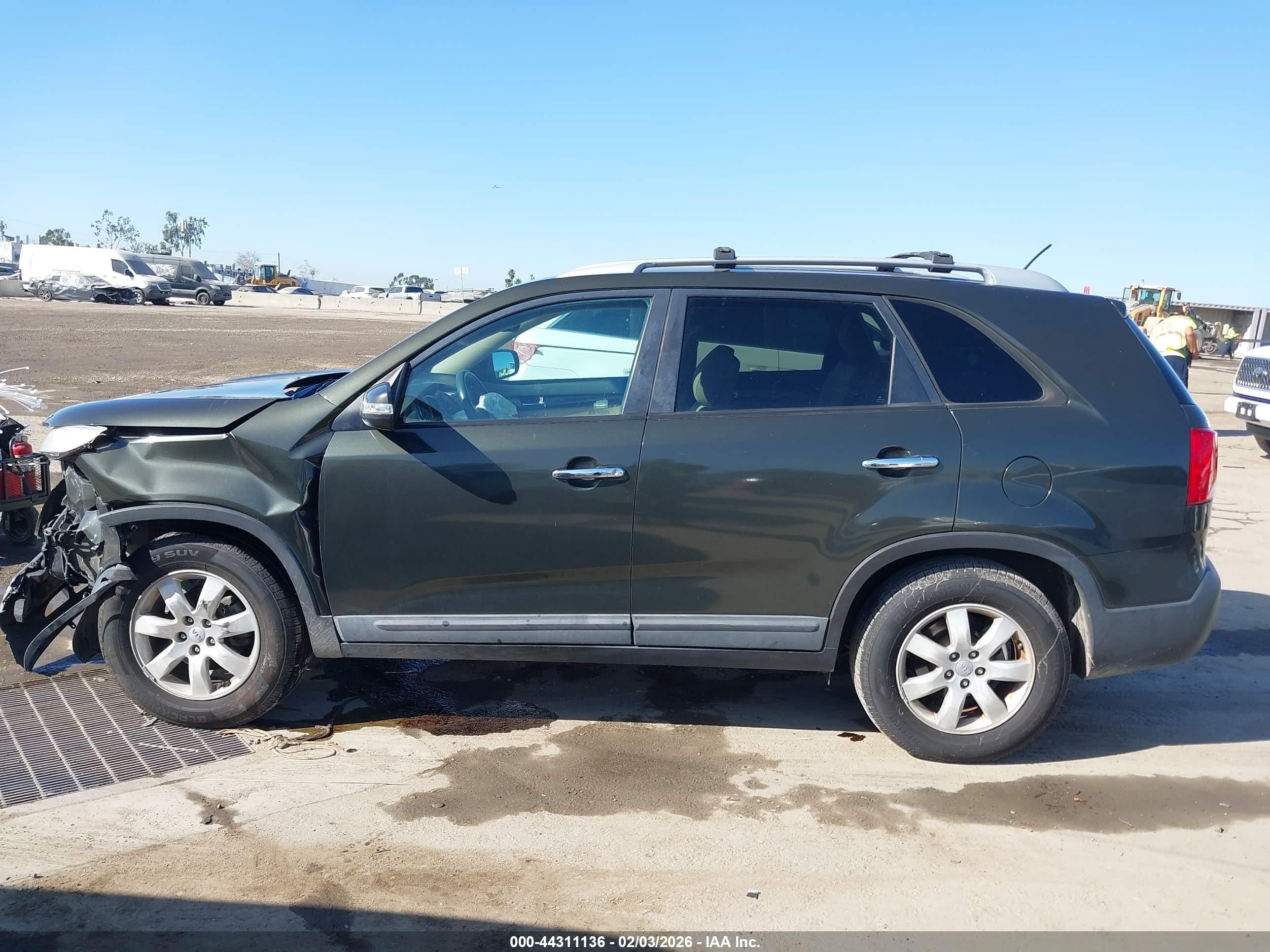 2012 Kia Sorento Lx Green vin: 5XYKT3A61CG215261