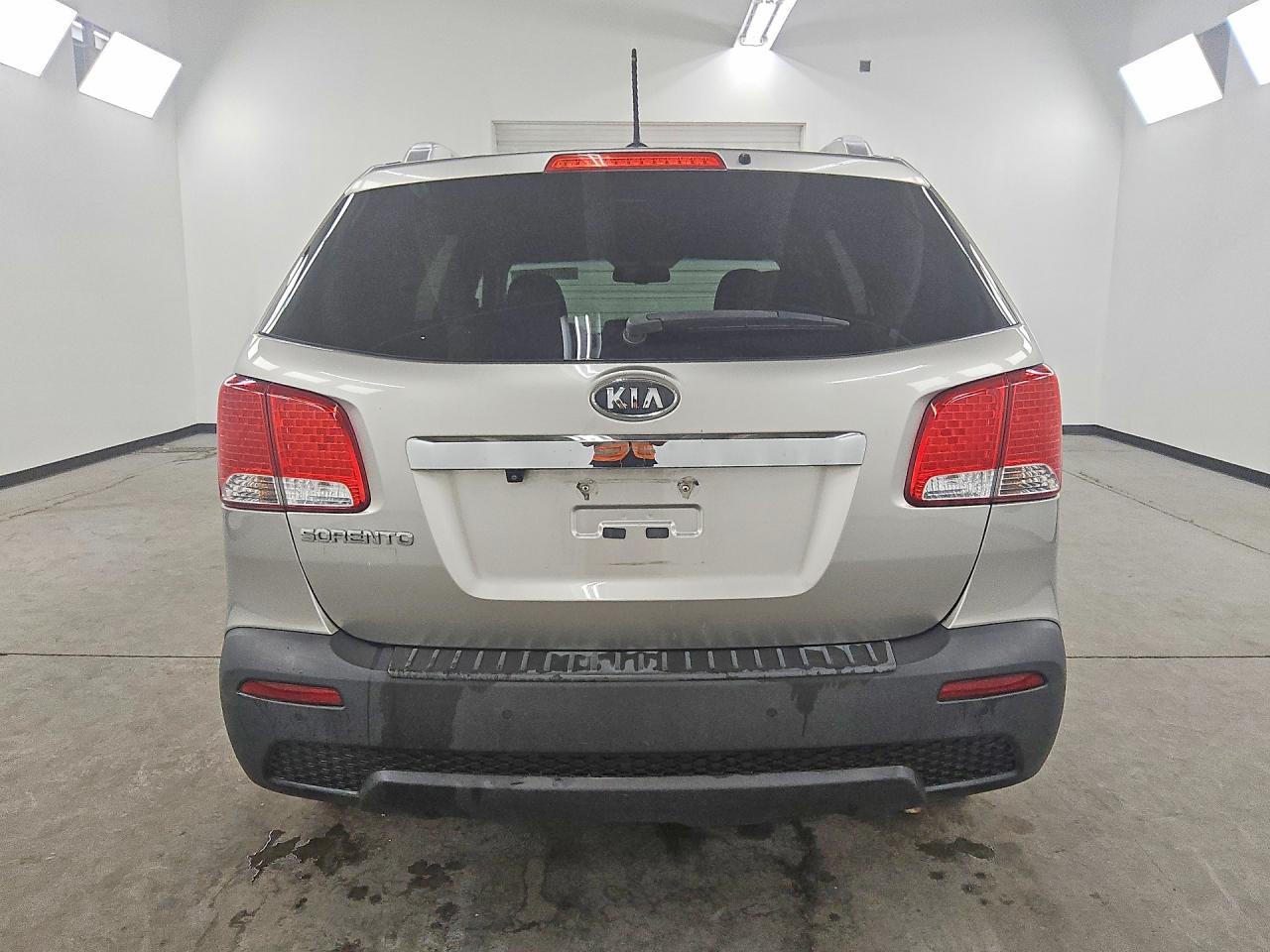 2013 Kia Sorento Lx Silver vin: 5XYKT3A61DG345719