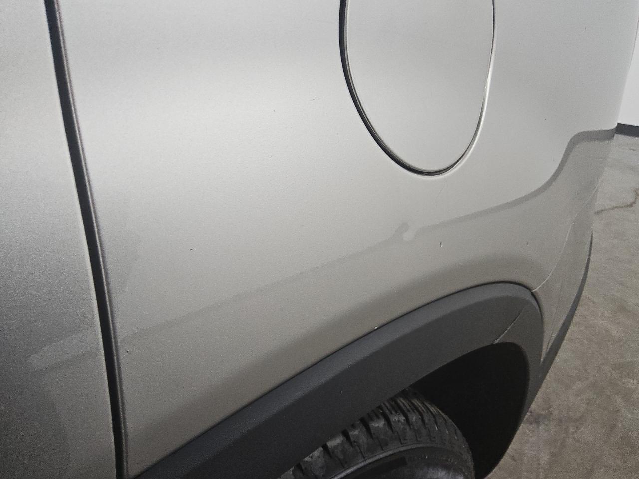 2013 Kia Sorento Lx Silver vin: 5XYKT3A61DG345719 Damage: Left Qtr Panel, Dent(S) W/ Paint Dmg, 3 To 4 Inches