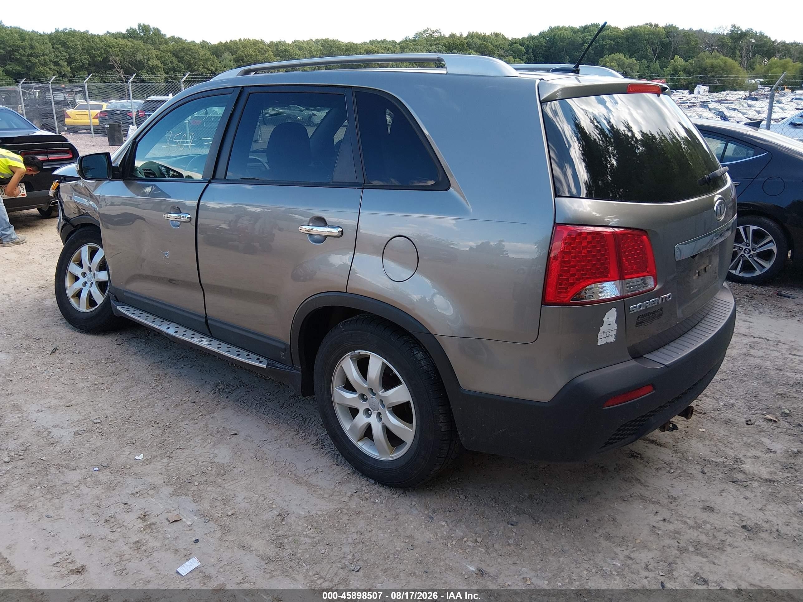 2013 Kia Sorento Lx Gray vin: 5XYKT3A61DG355652
