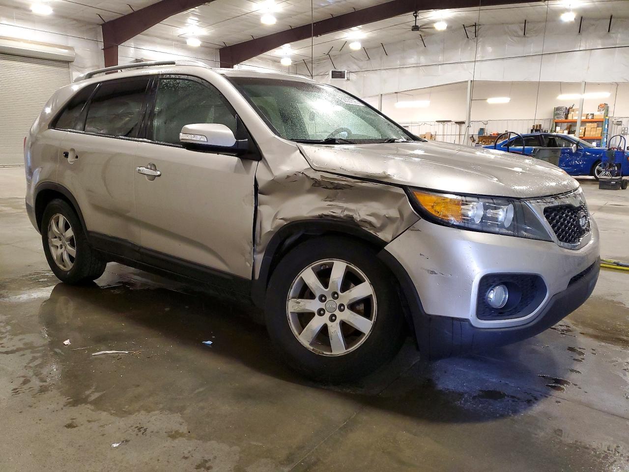 2013 Kia Sorento Lx Silver vin: 5XYKT3A61DG356882