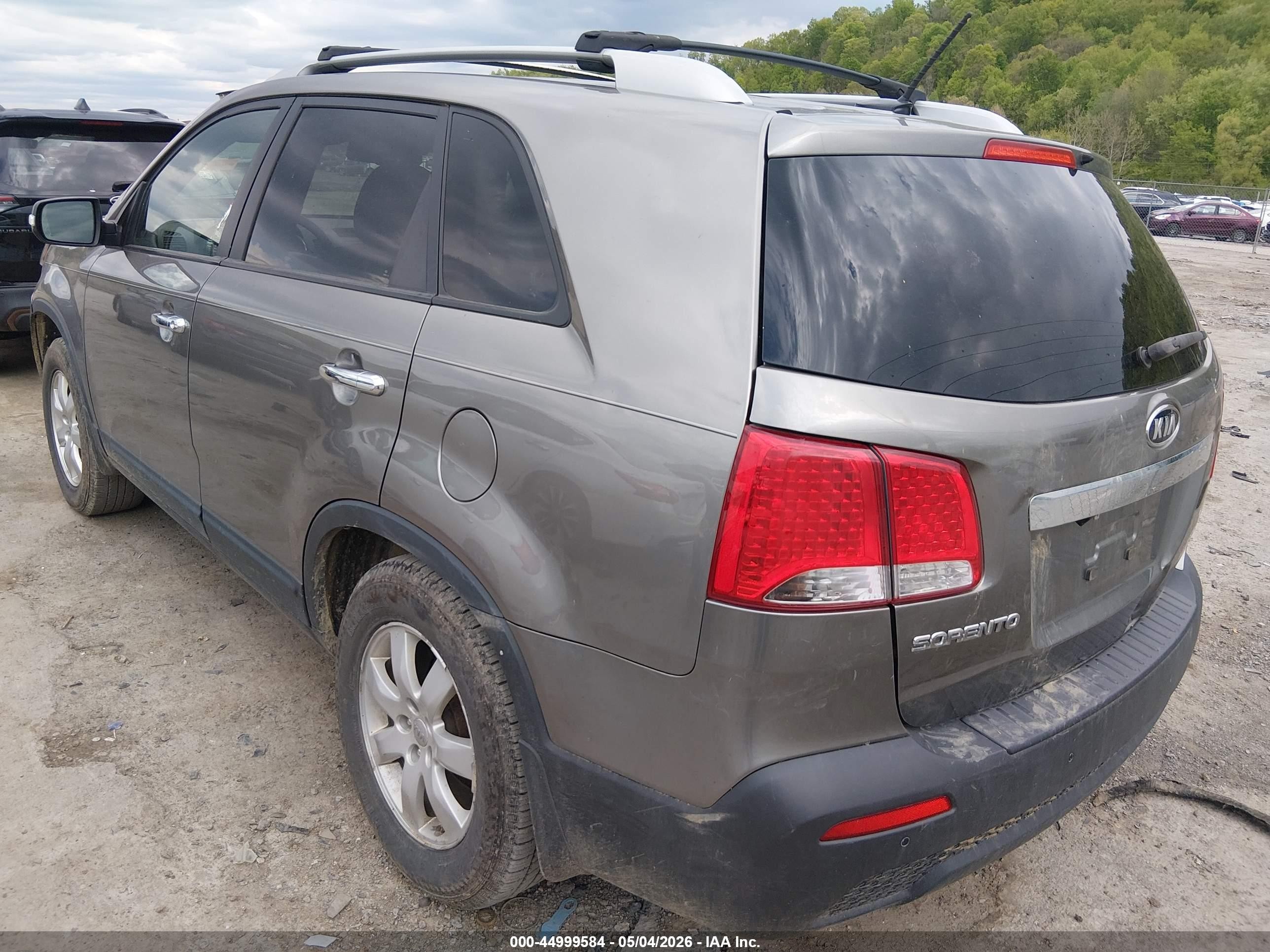 2013 Kia Sorento Lx Gray vin: 5XYKT3A61DG408124