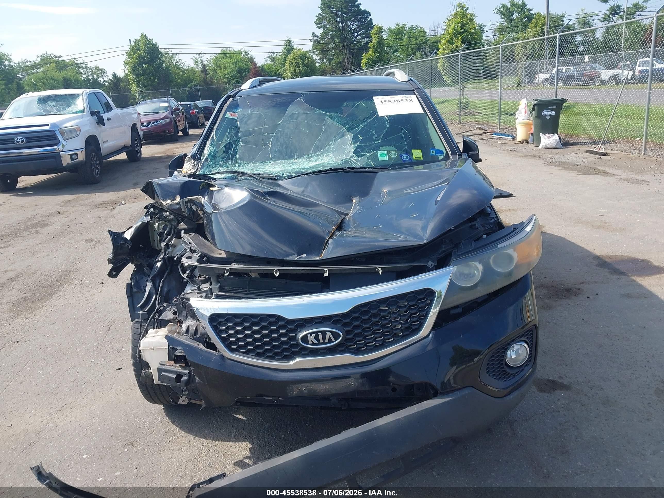 2013 Kia Sorento Lx Black vin: 5XYKT3A61DG416417