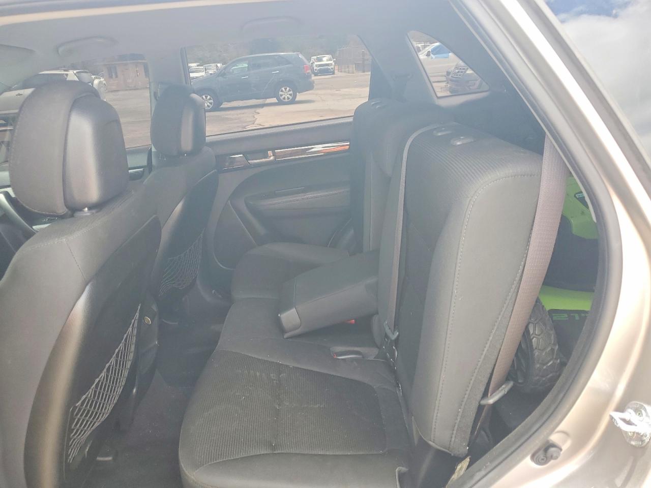 2014 Kia Sorento Lx Silver vin: 5XYKT3A61EG430075