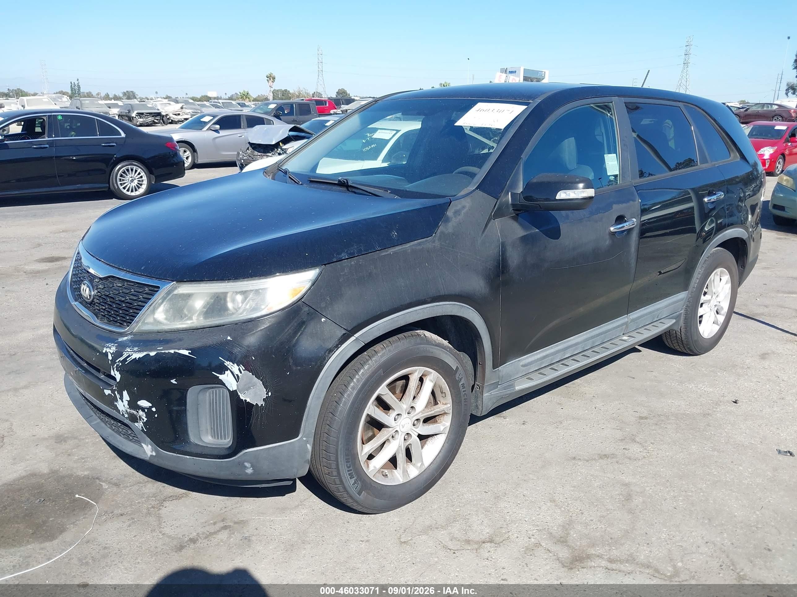 2014 Kia Sorento Lx Черный vin: 5XYKT3A61EG488252