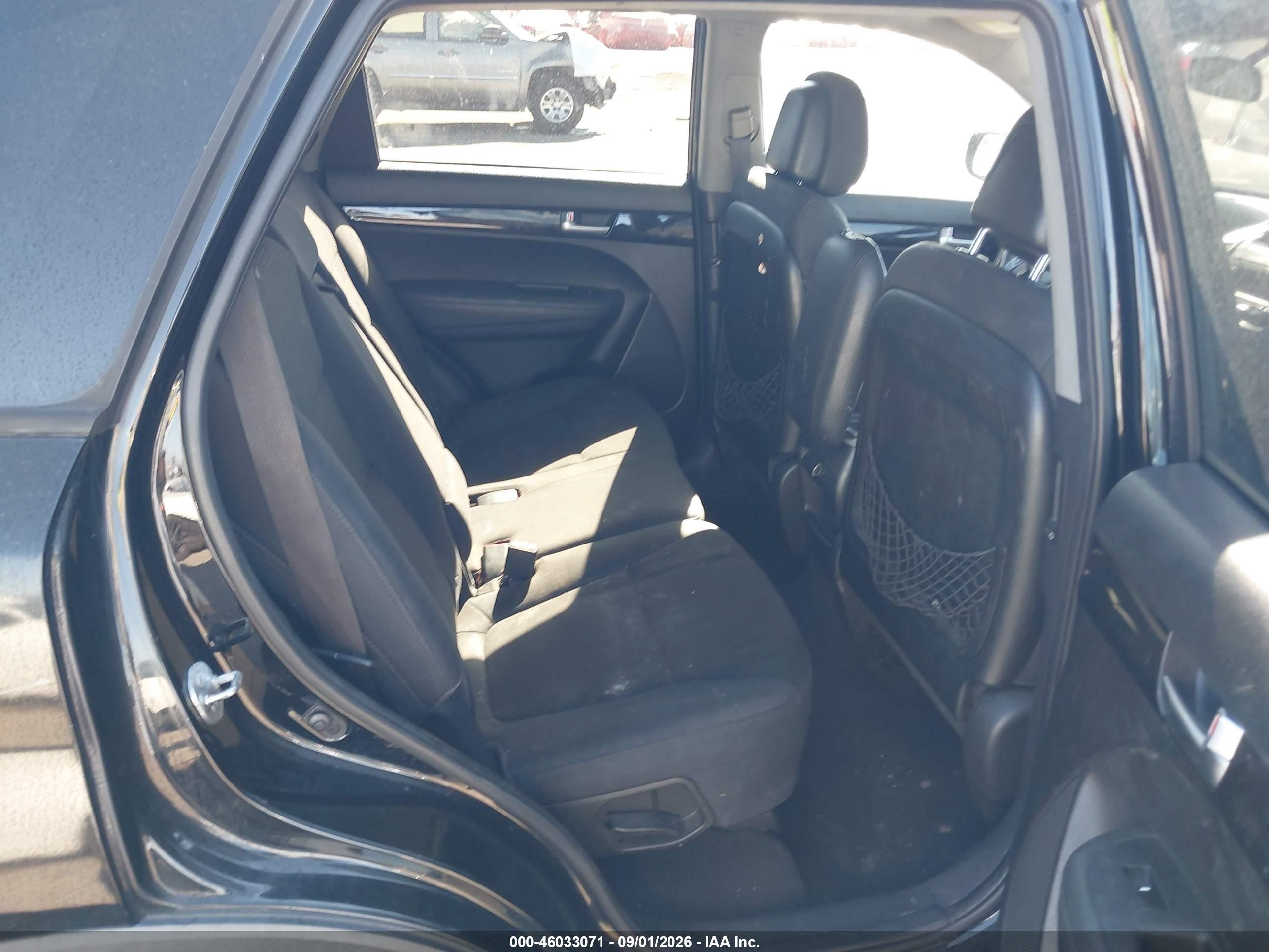 2014 Kia Sorento Lx Черный vin: 5XYKT3A61EG488252