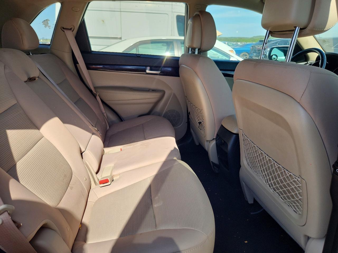 2014 Kia Sorento Lx White vin: 5XYKT3A61EG523193