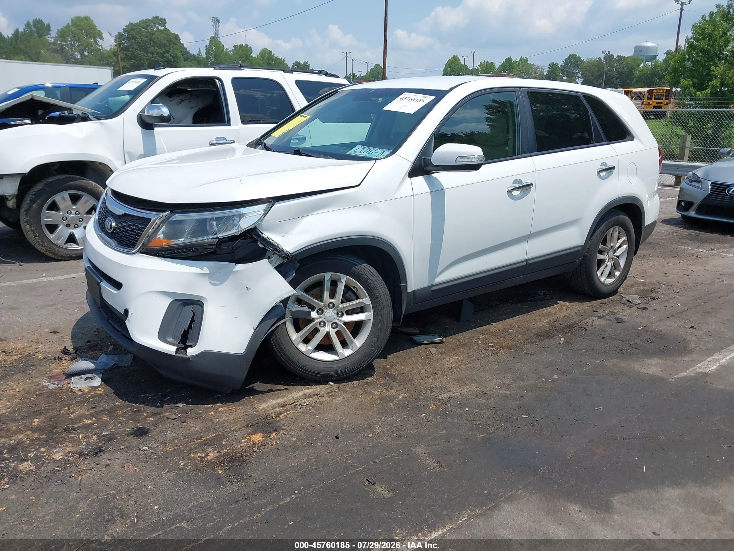 2015 Kia Sorento Lx White vin: 5XYKT3A61FG591110