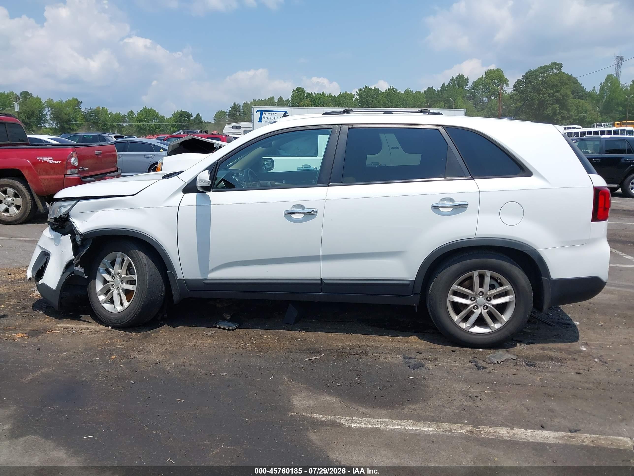 2015 Kia Sorento Lx White vin: 5XYKT3A61FG591110