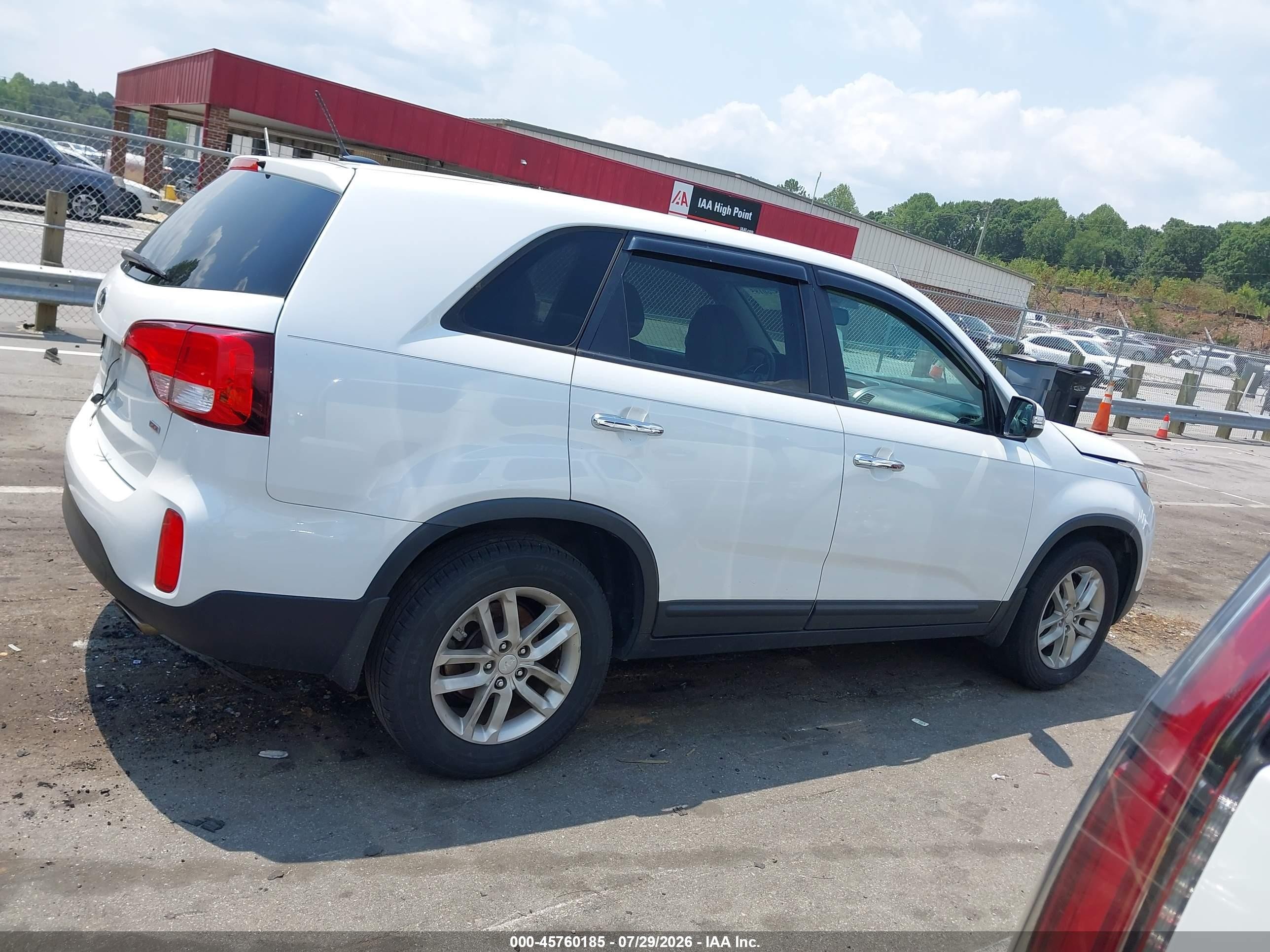 2015 Kia Sorento Lx White vin: 5XYKT3A61FG591110