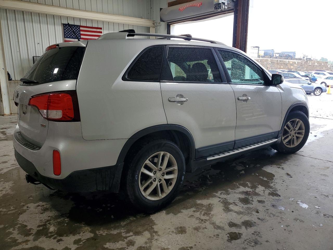 2015 Kia Sorento Lx Silver vin: 5XYKT3A61FG612943