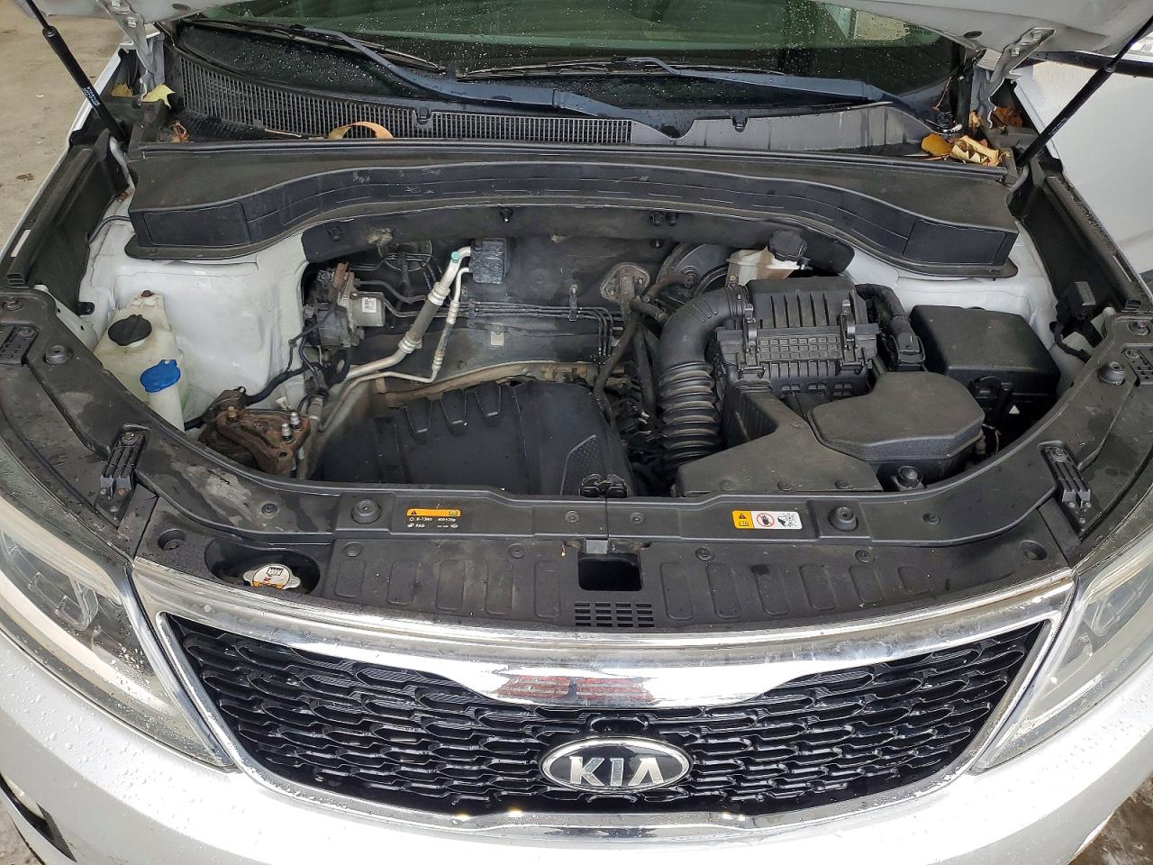 2015 Kia Sorento Lx Silver vin: 5XYKT3A61FG612943