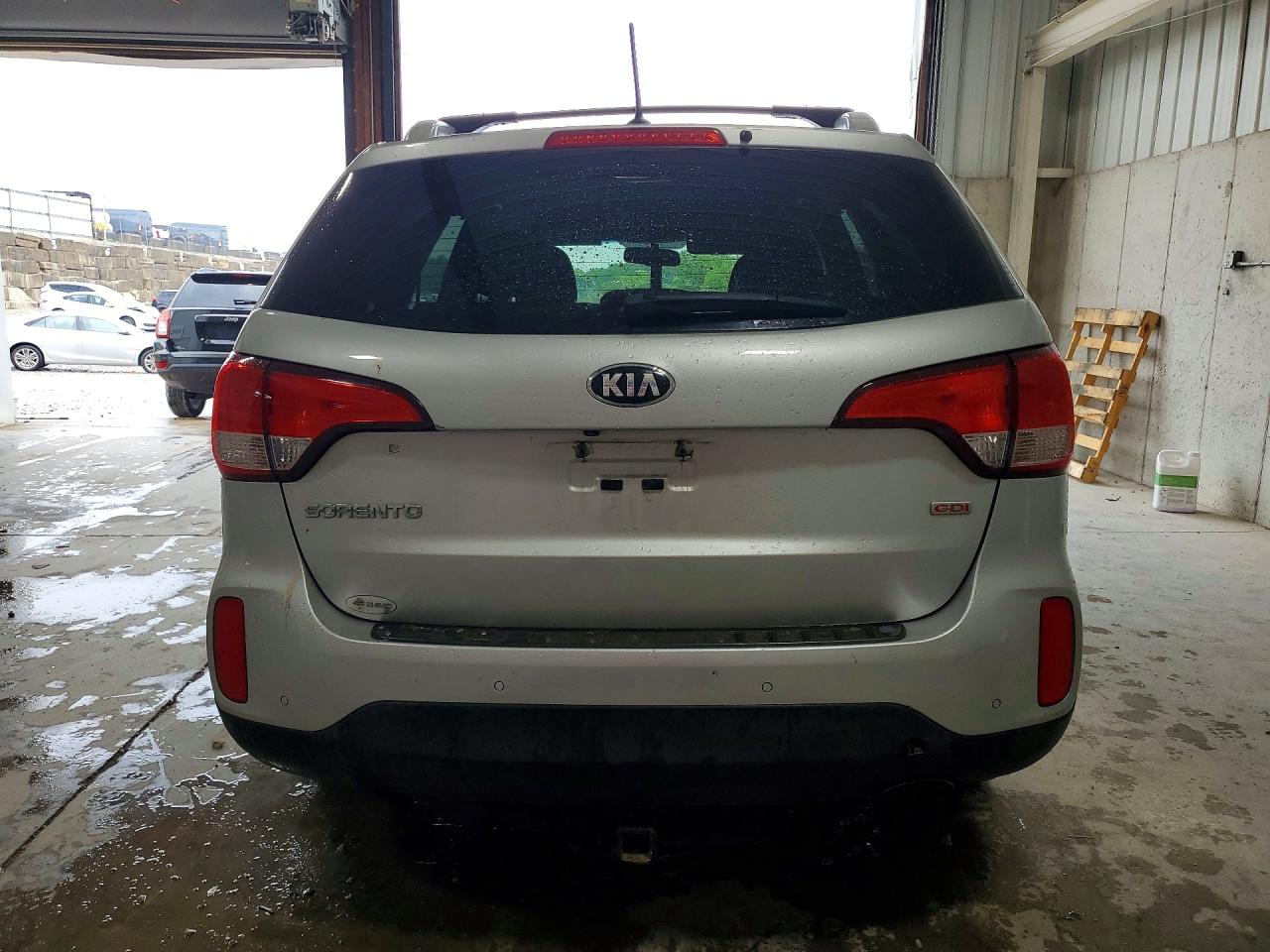 2015 Kia Sorento Lx Silver vin: 5XYKT3A61FG612943