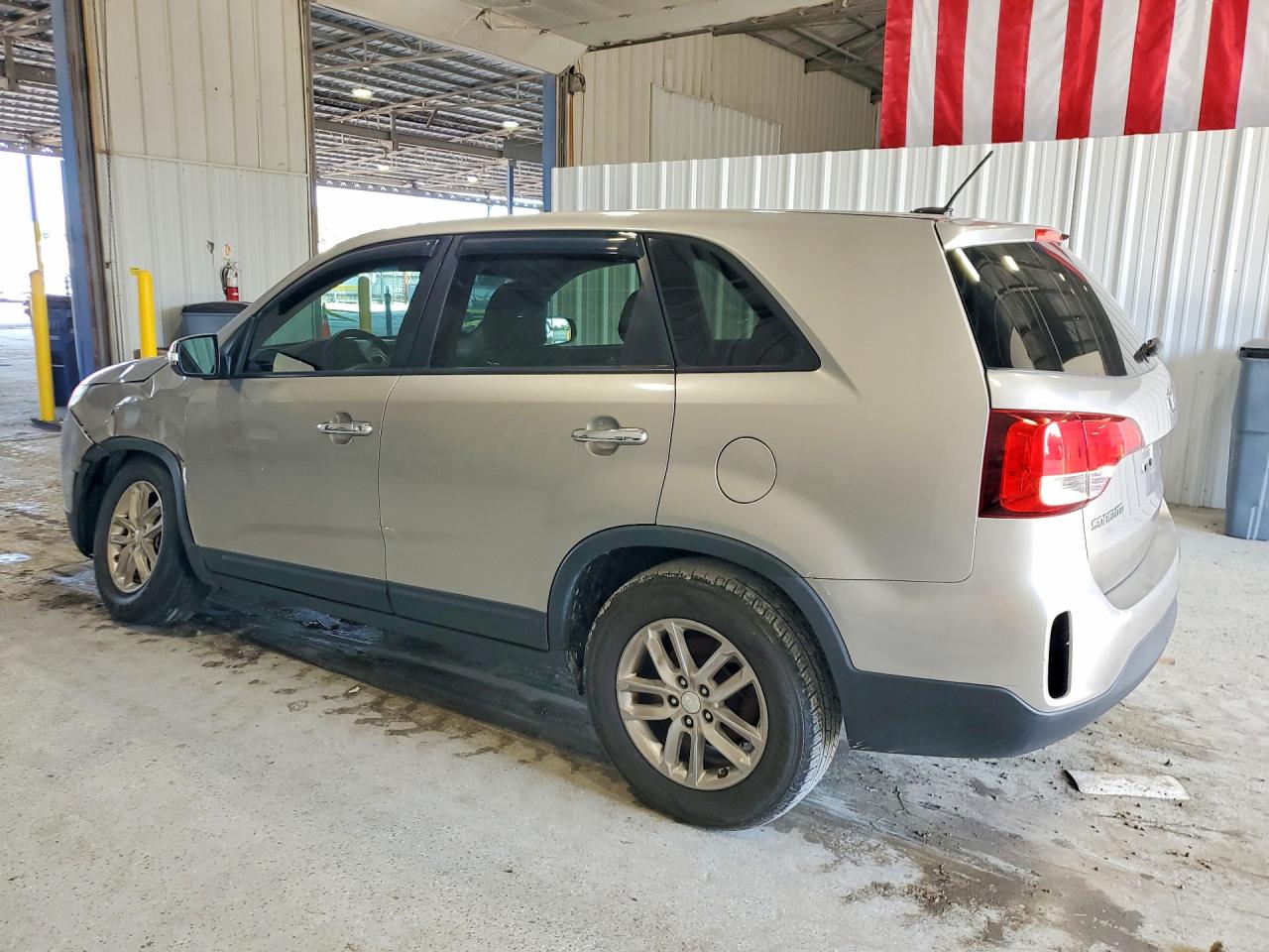 2015 Kia Sorento Lx Silver vin: 5XYKT3A61FG621447