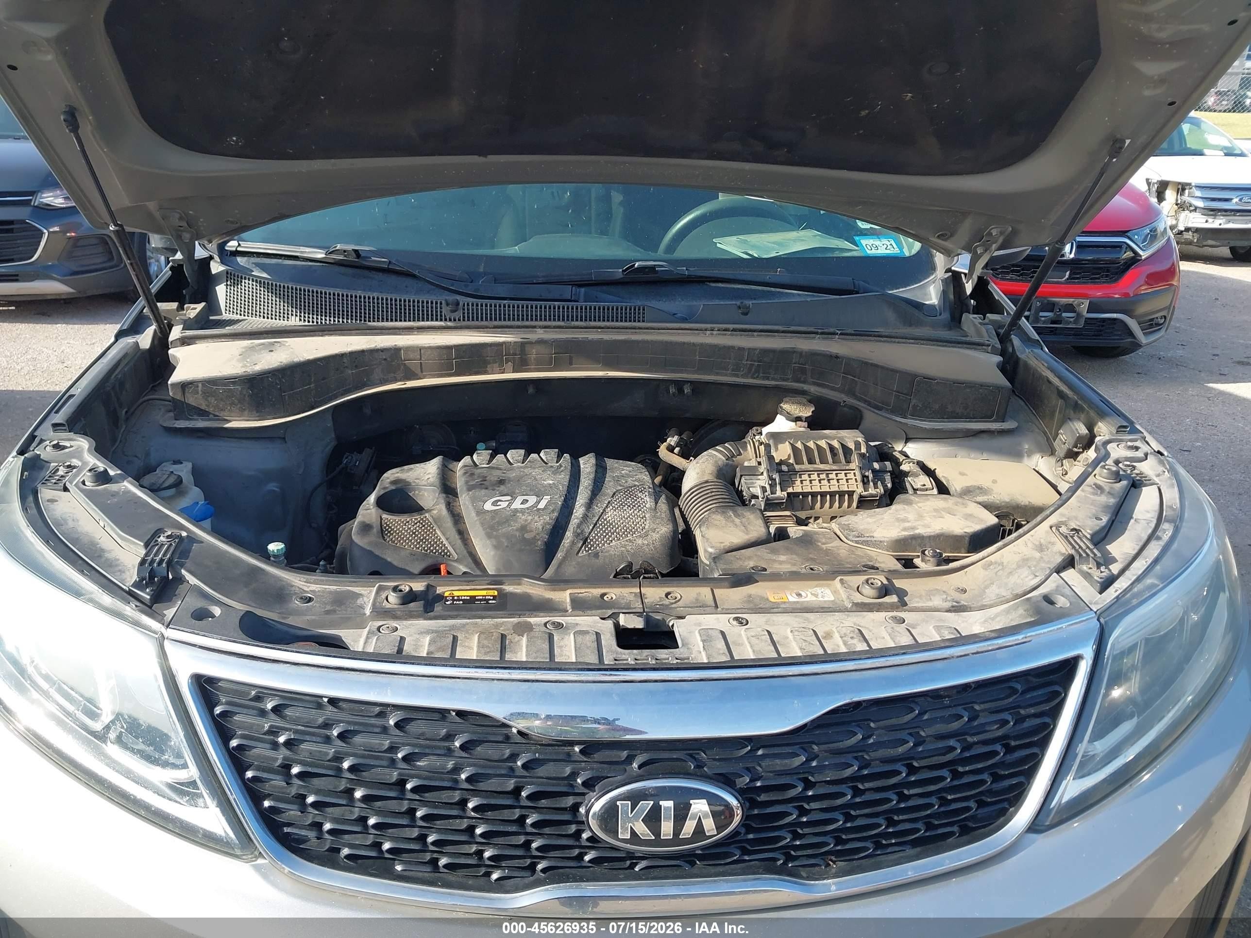 2015 Kia Sorento Lx Silver vin: 5XYKT3A61FG630827