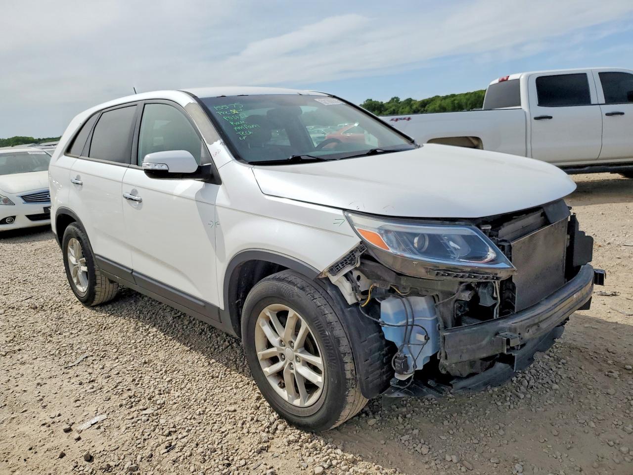 2015 Kia Sorento Lx White vin: 5XYKT3A61FG661463