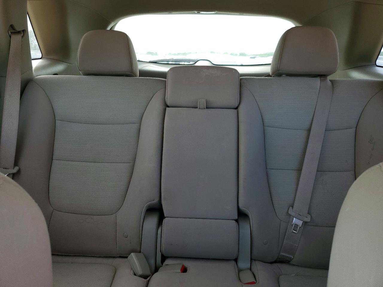 2015 Kia Sorento Lx White vin: 5XYKT3A61FG661463