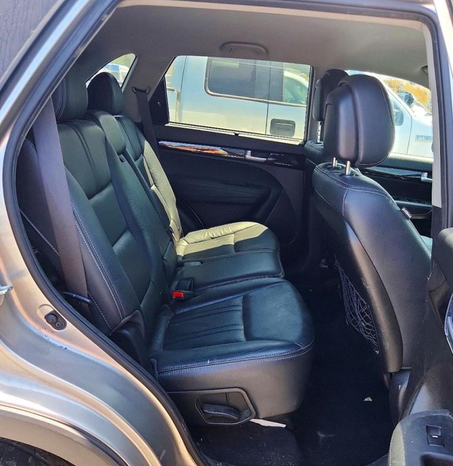 2015 Kia Sorento Lx Silver vin: 5XYKT3A61FG662290
