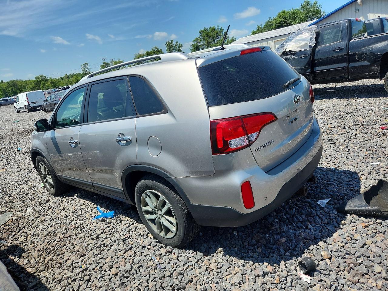2015 Kia Sorento Lx Silver vin: 5XYKT3A61FG662290