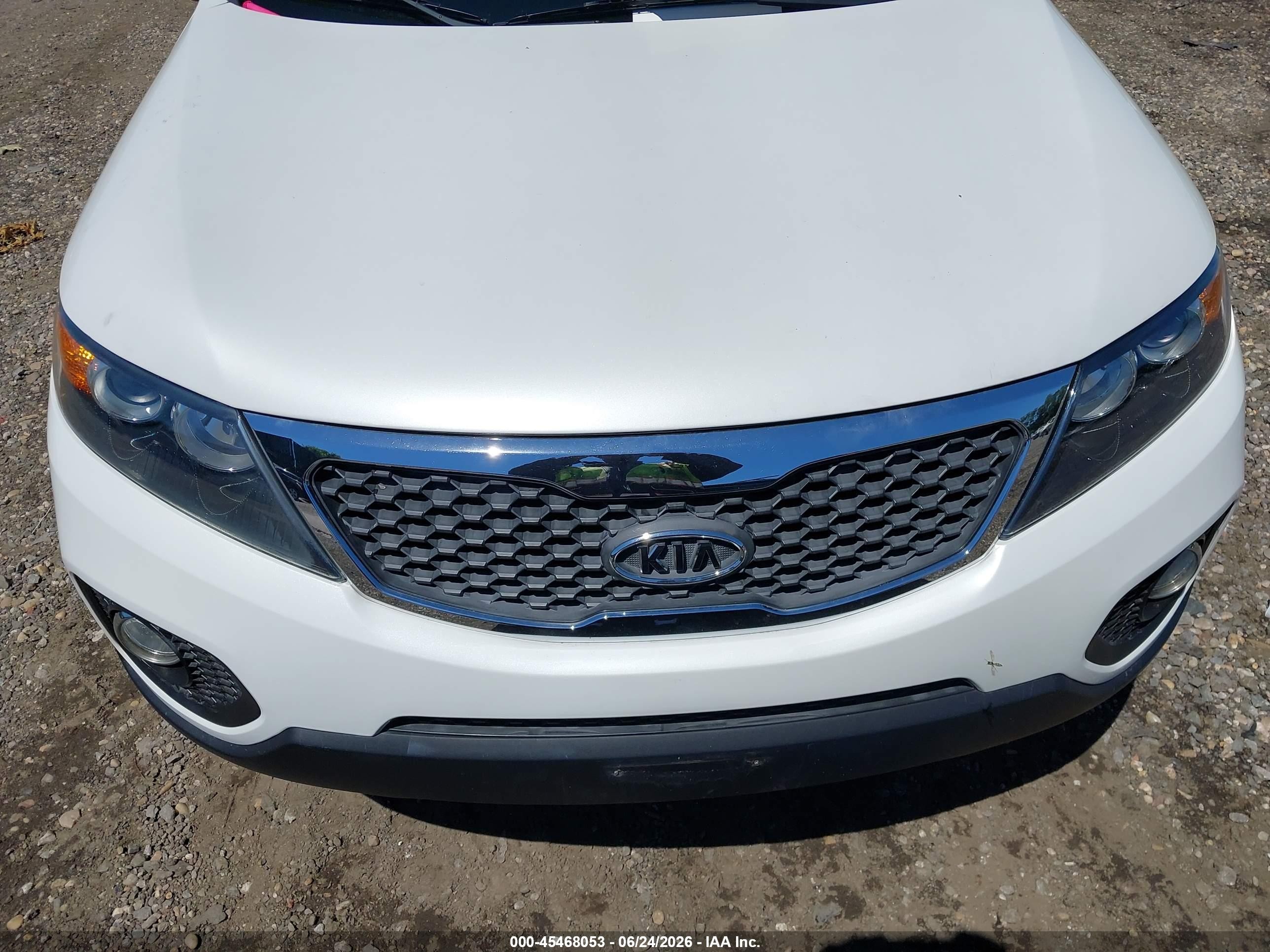 2012 Kia Sorento Lx White vin: 5XYKT3A62CG258524