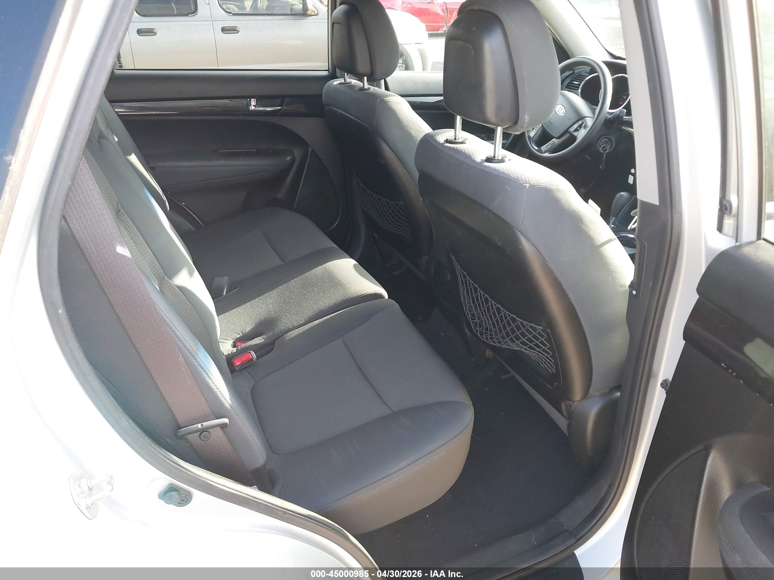2013 Kia Sorento Lx Silver vin: 5XYKT3A62DG381354